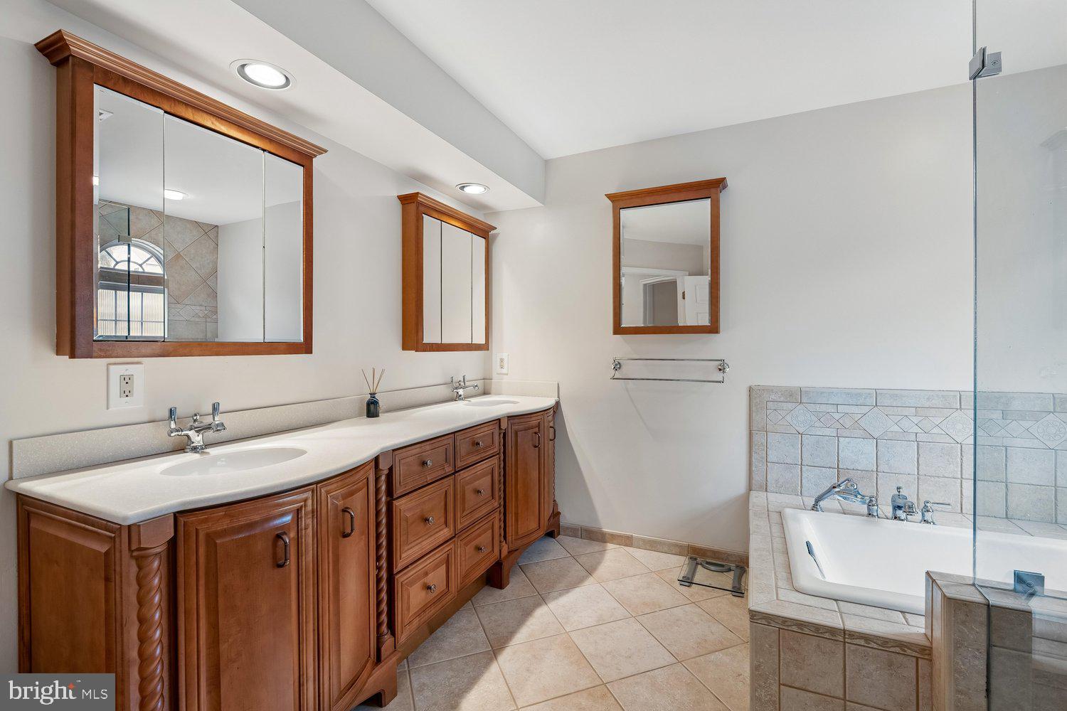 SENECA CROSSING - Residential