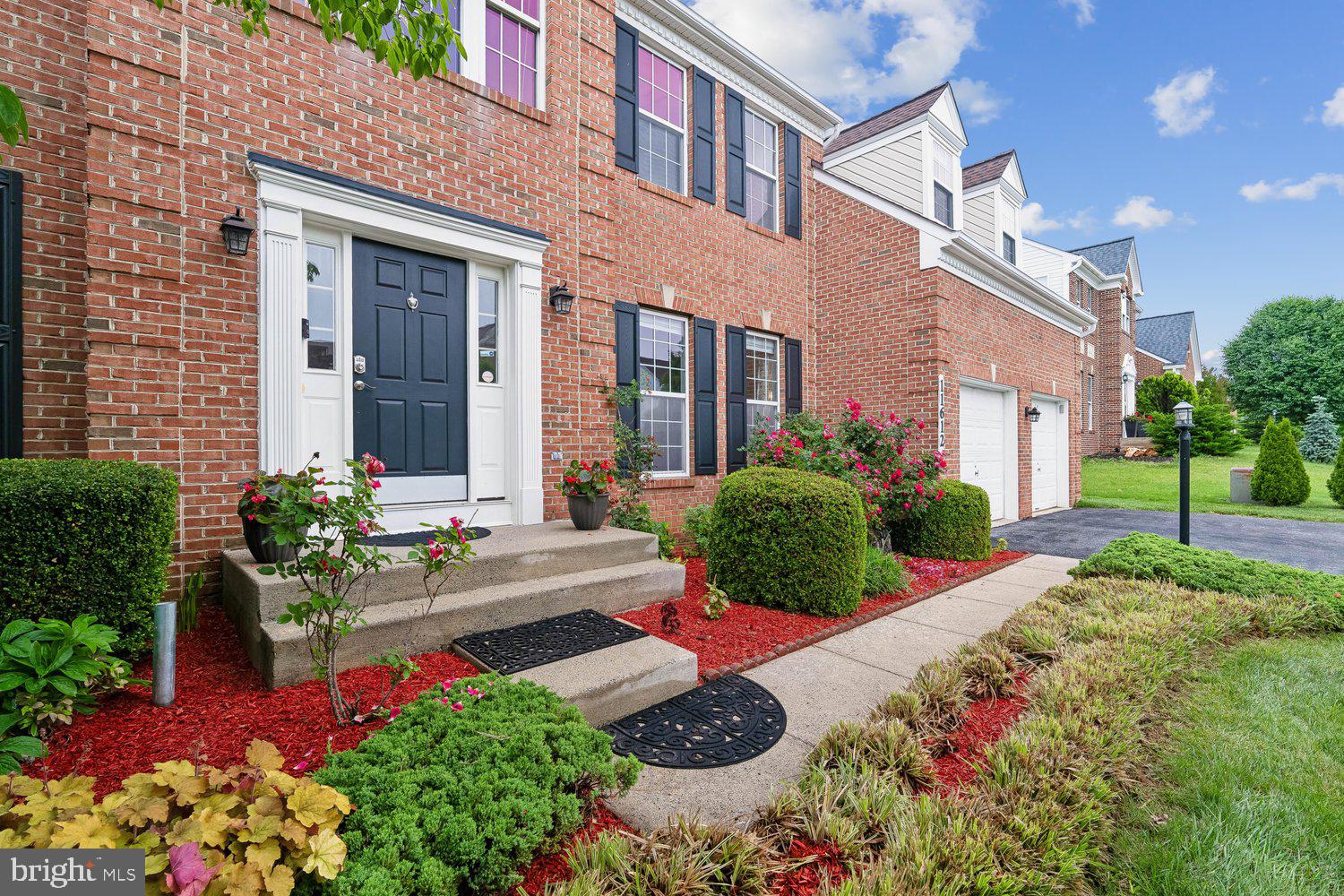 SENECA CROSSING - Residential