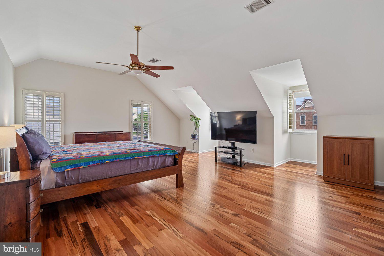 SENECA CROSSING - Residential