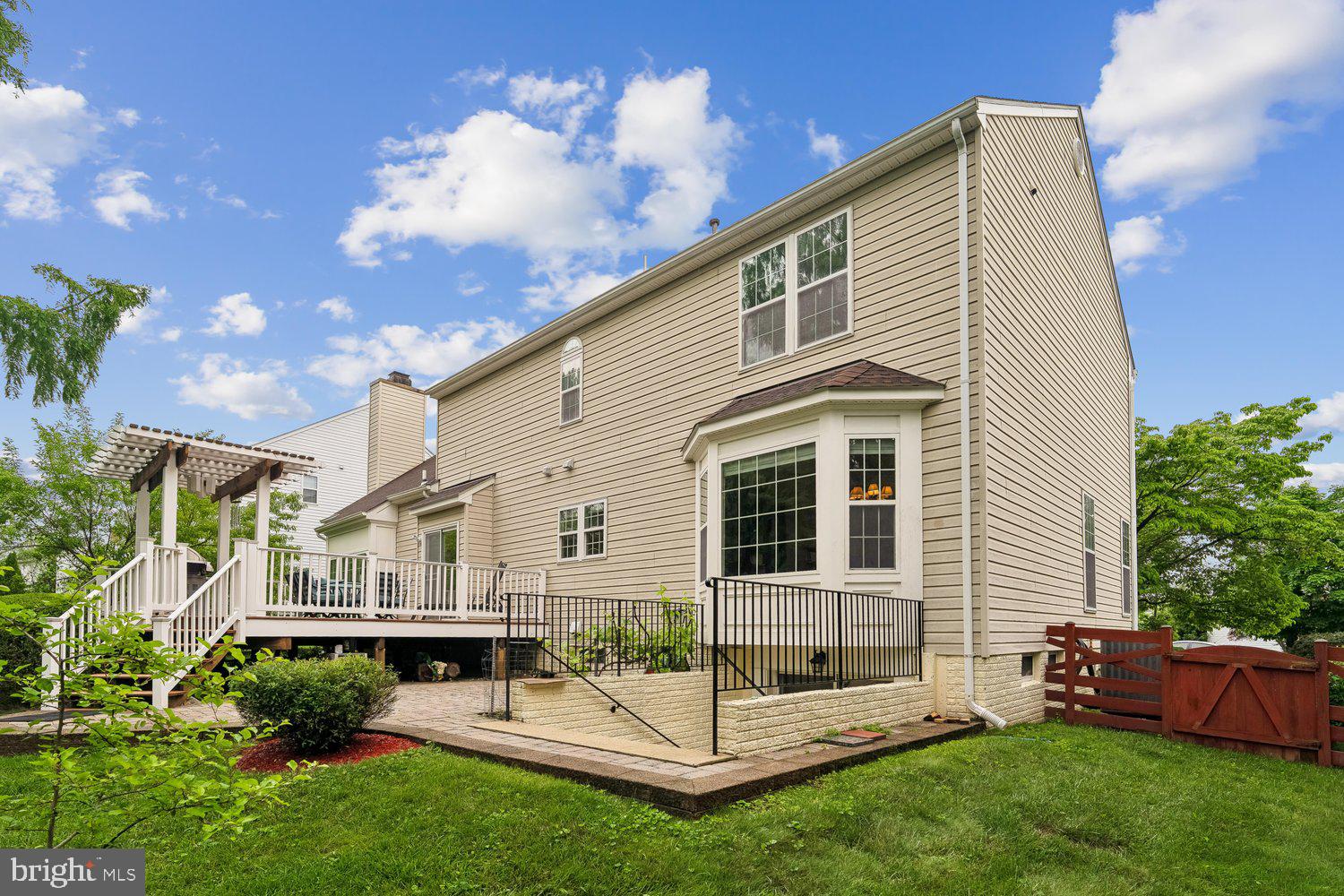SENECA CROSSING - Residential