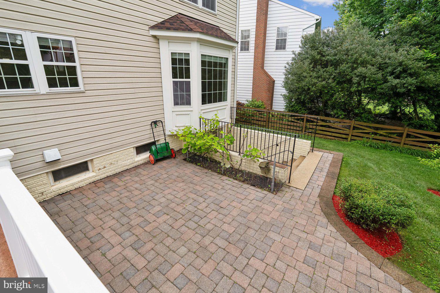 SENECA CROSSING - Residential