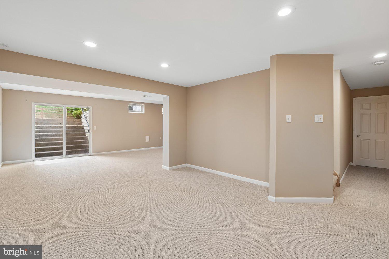 SENECA CROSSING - Residential