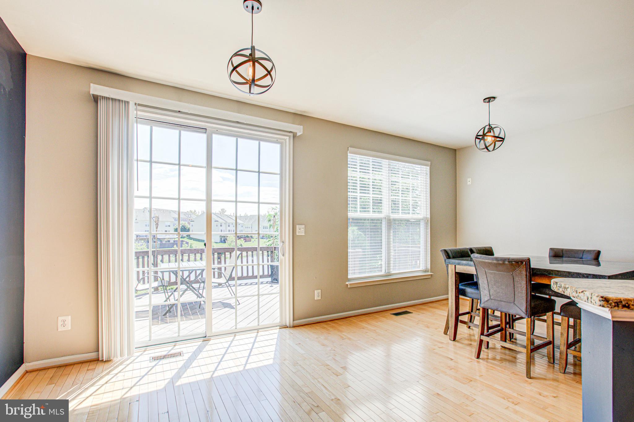 PEMBROOKE - Residential