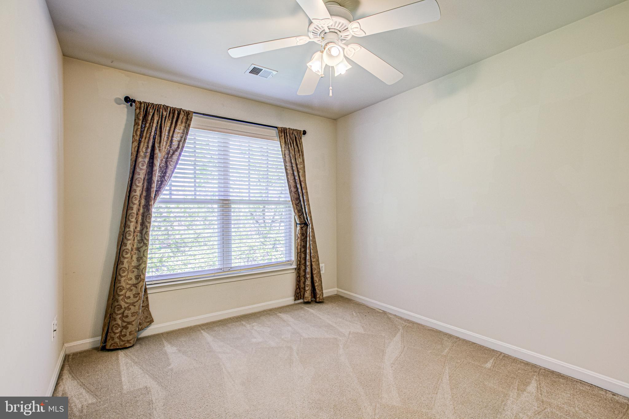 PEMBROOKE - Residential