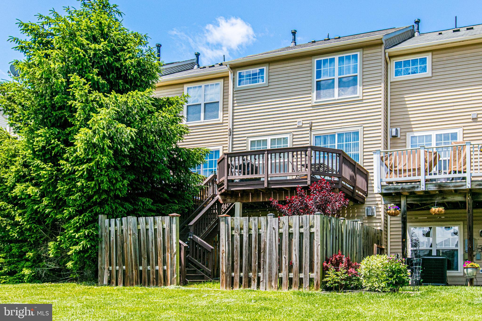 PEMBROOKE - Residential