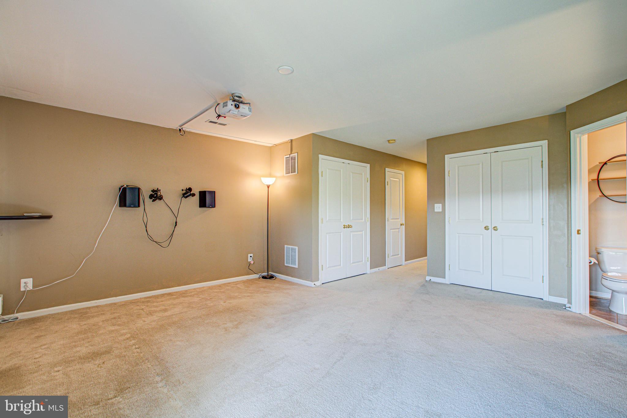 PEMBROOKE - Residential