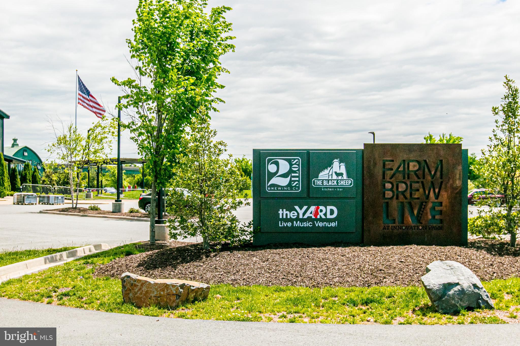 PEMBROOKE - Residential