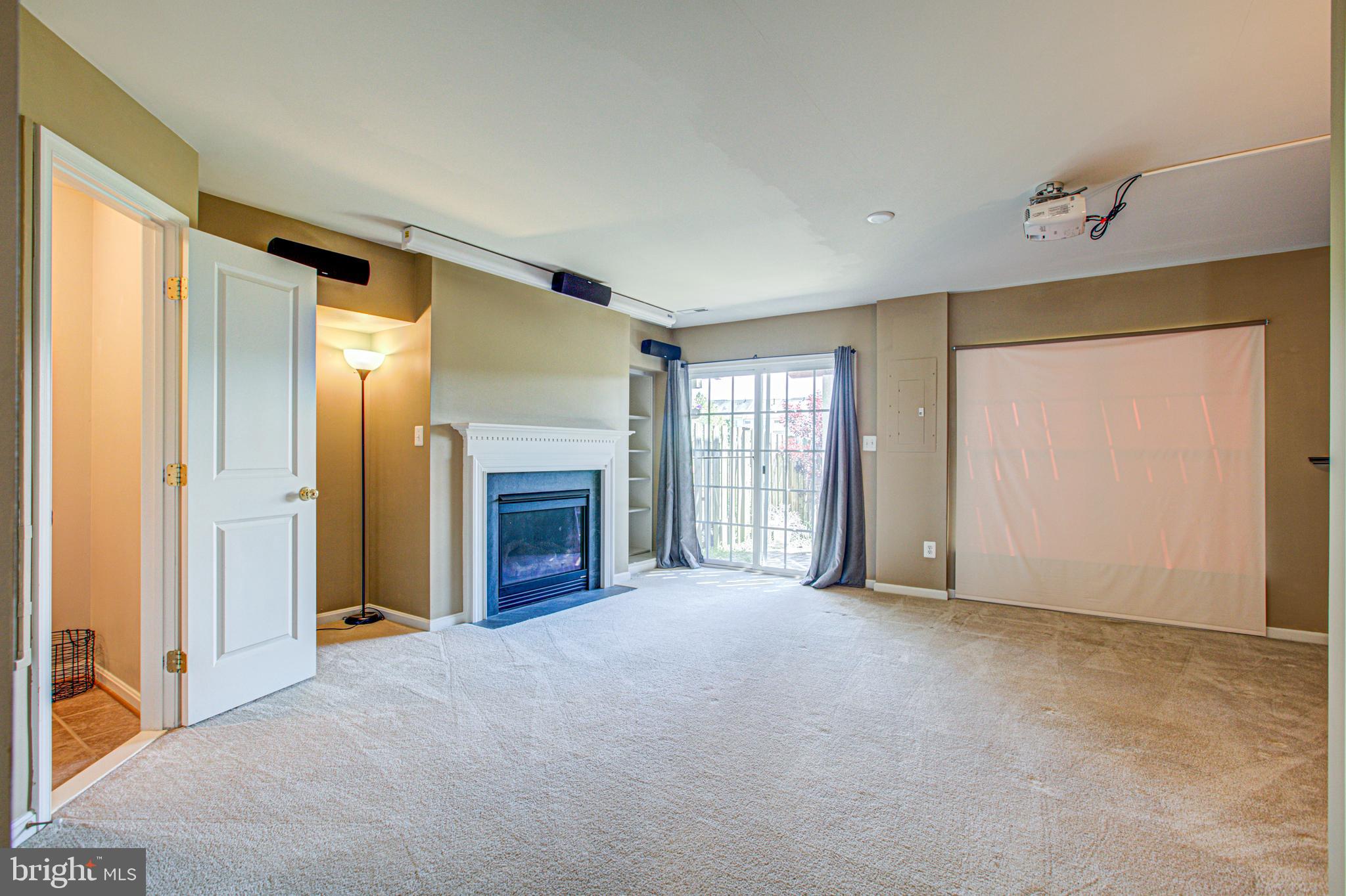 PEMBROOKE - Residential