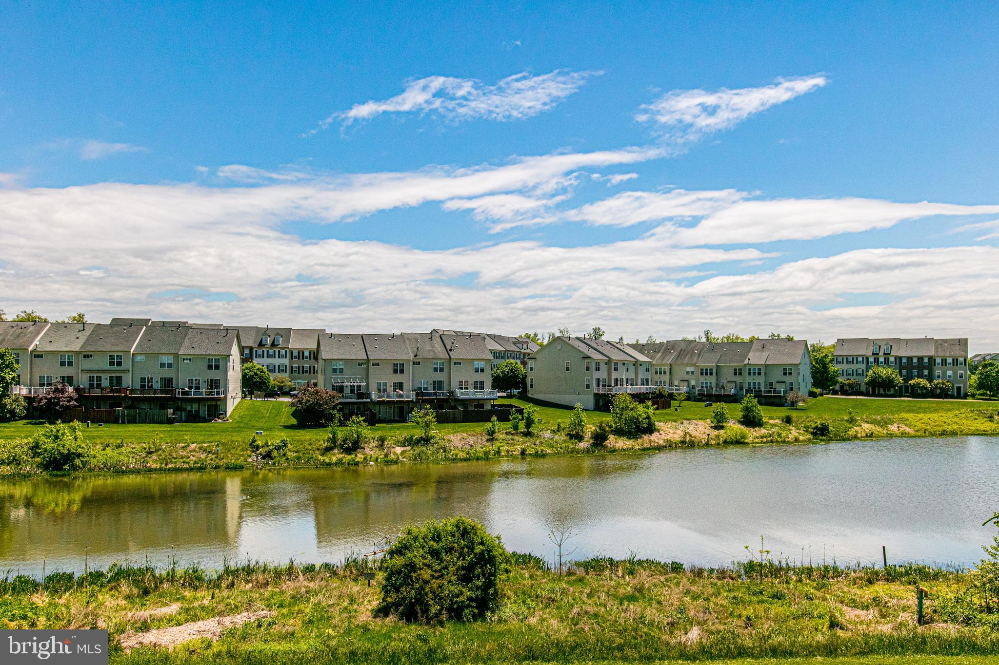 PEMBROOKE - Residential