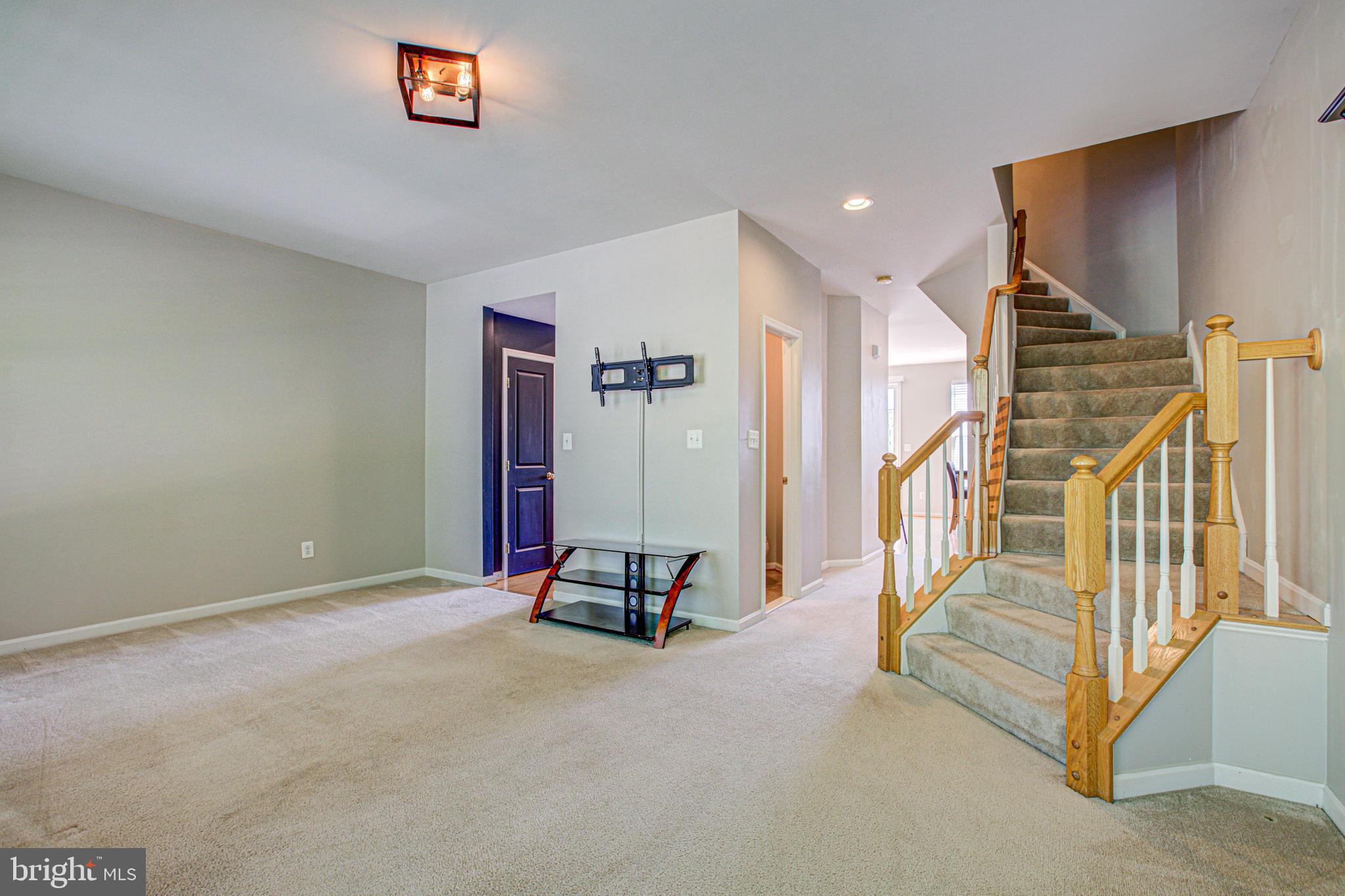 PEMBROOKE - Residential