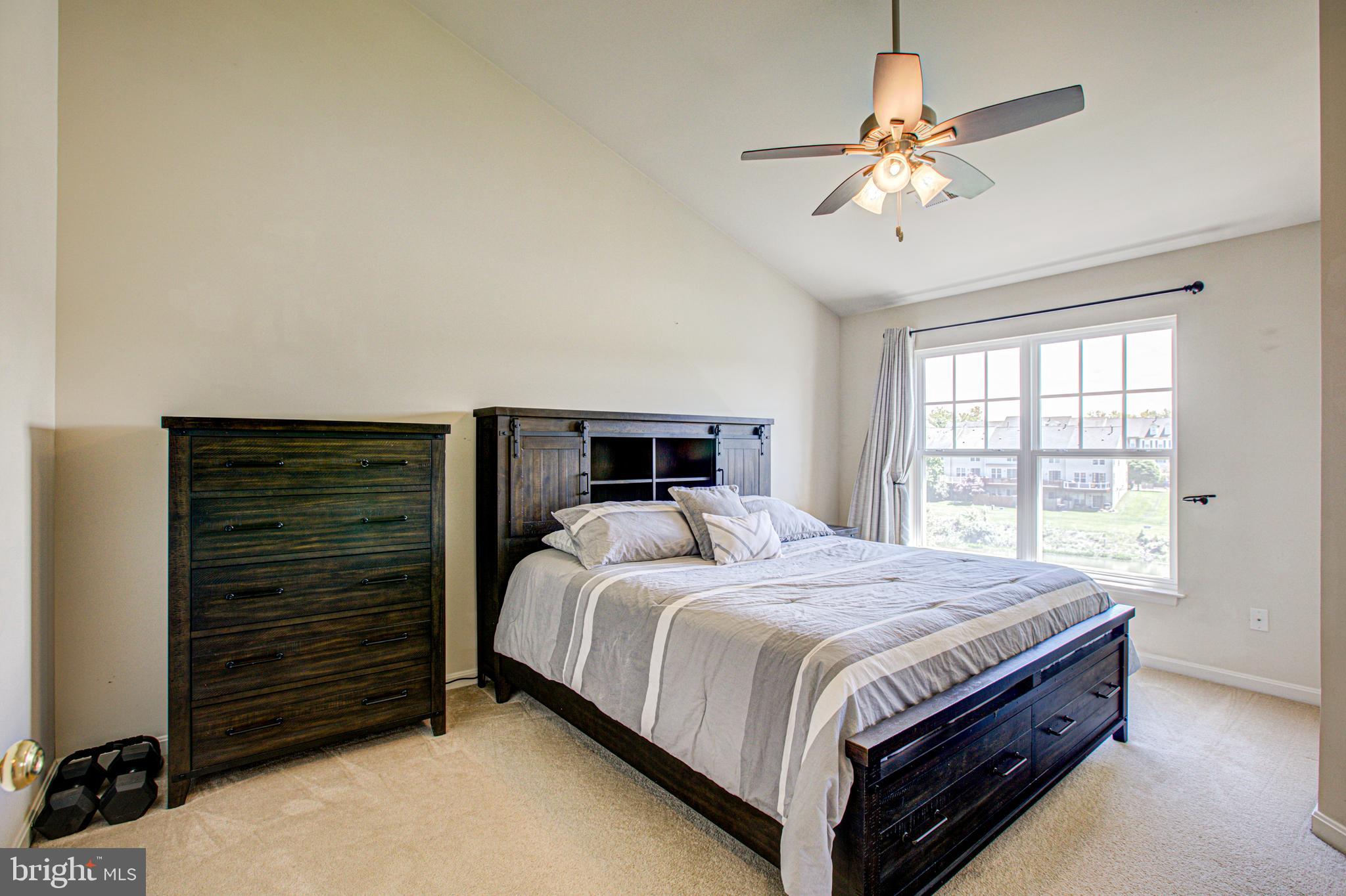 PEMBROOKE - Residential