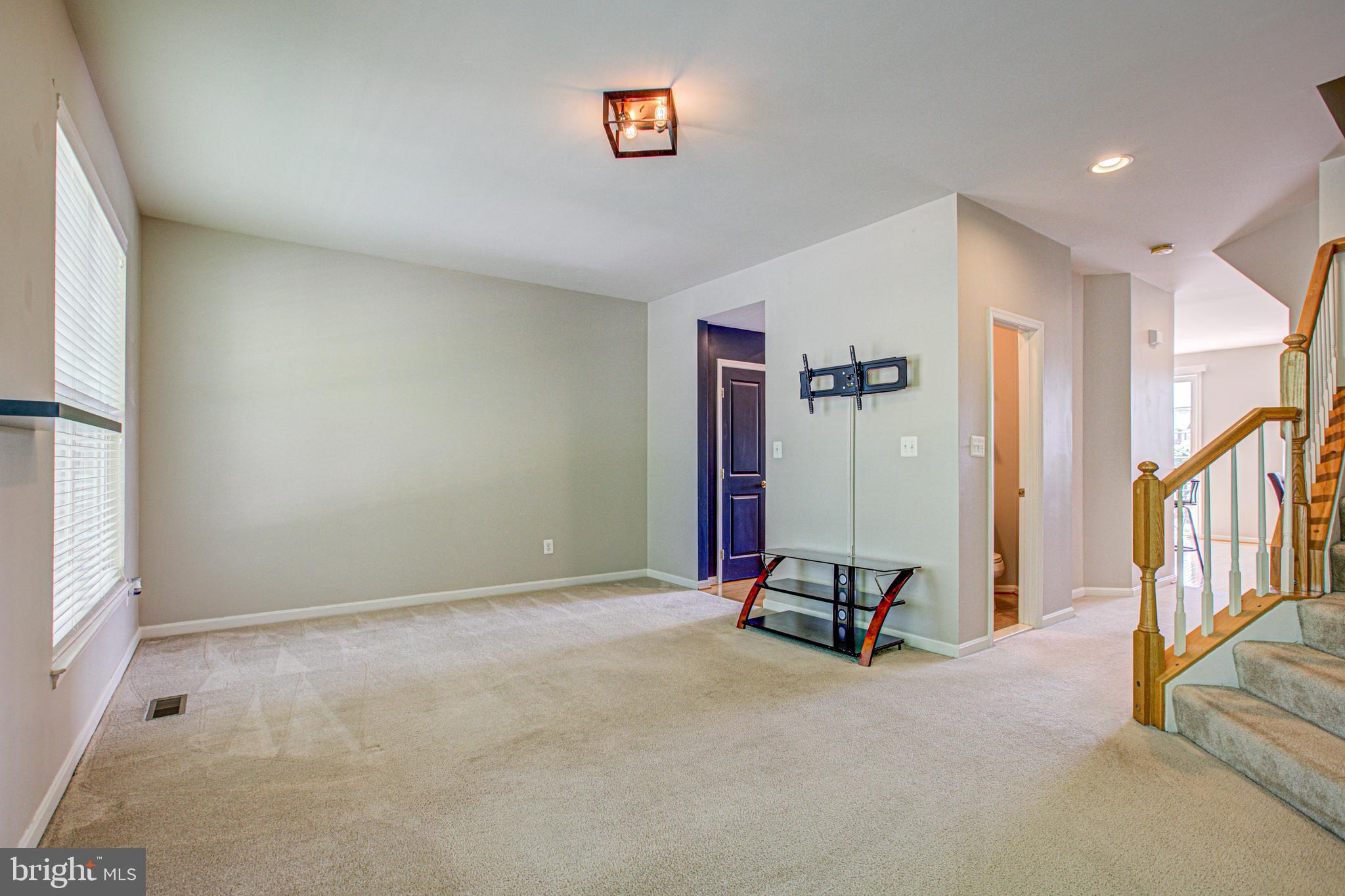 PEMBROOKE - Residential