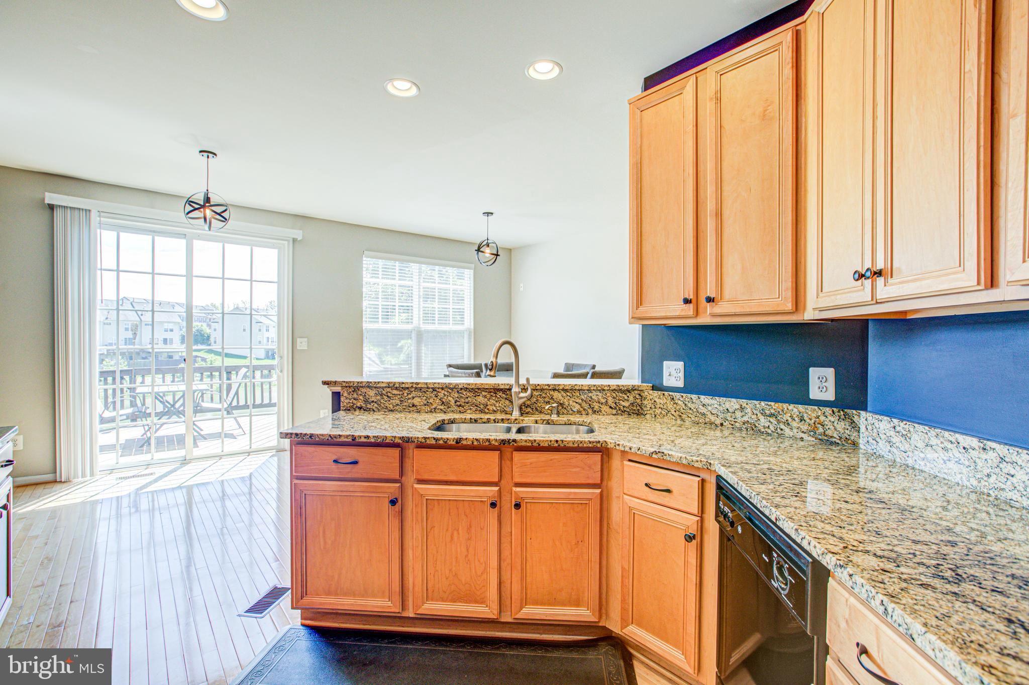 PEMBROOKE - Residential