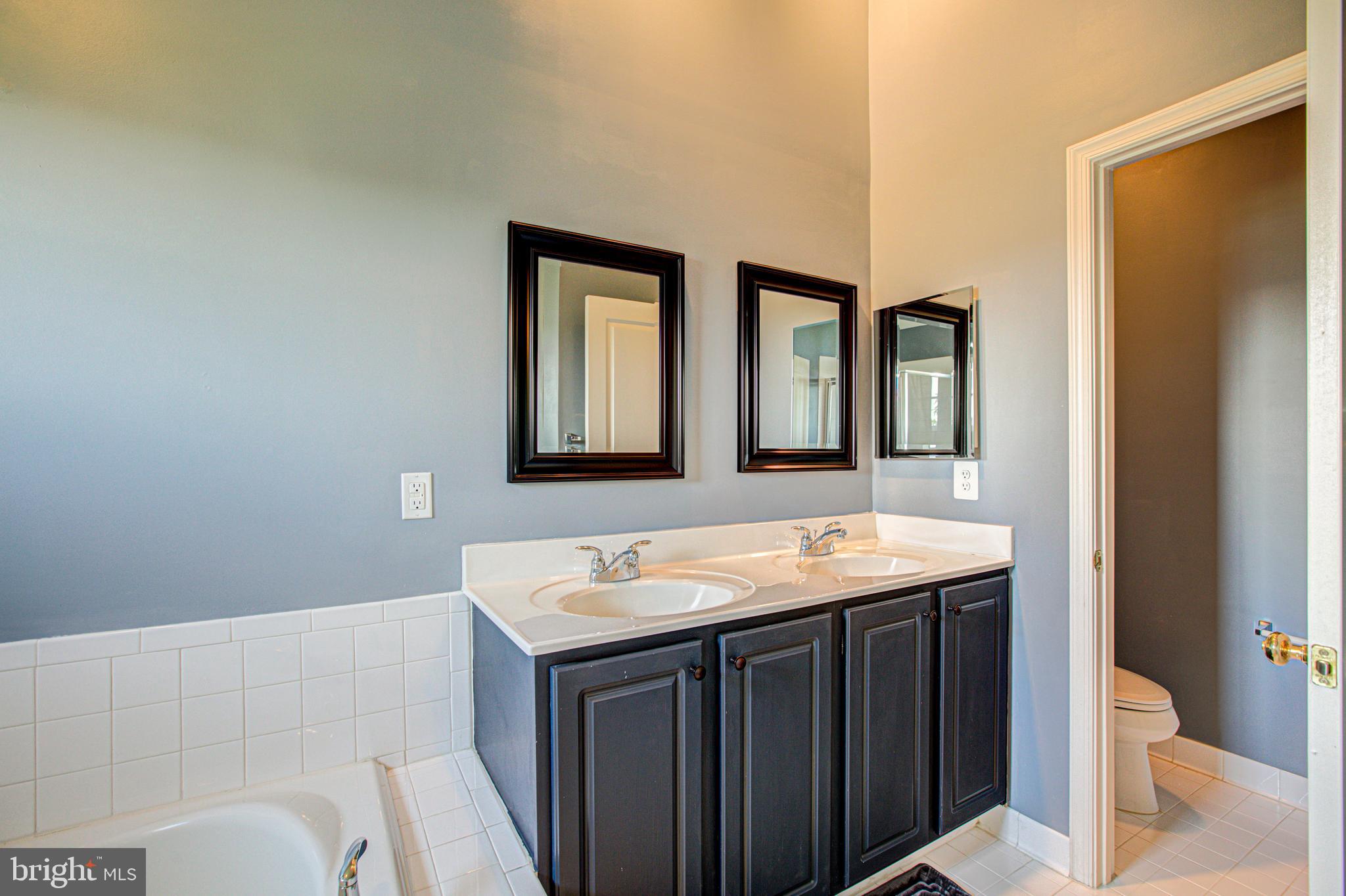 PEMBROOKE - Residential