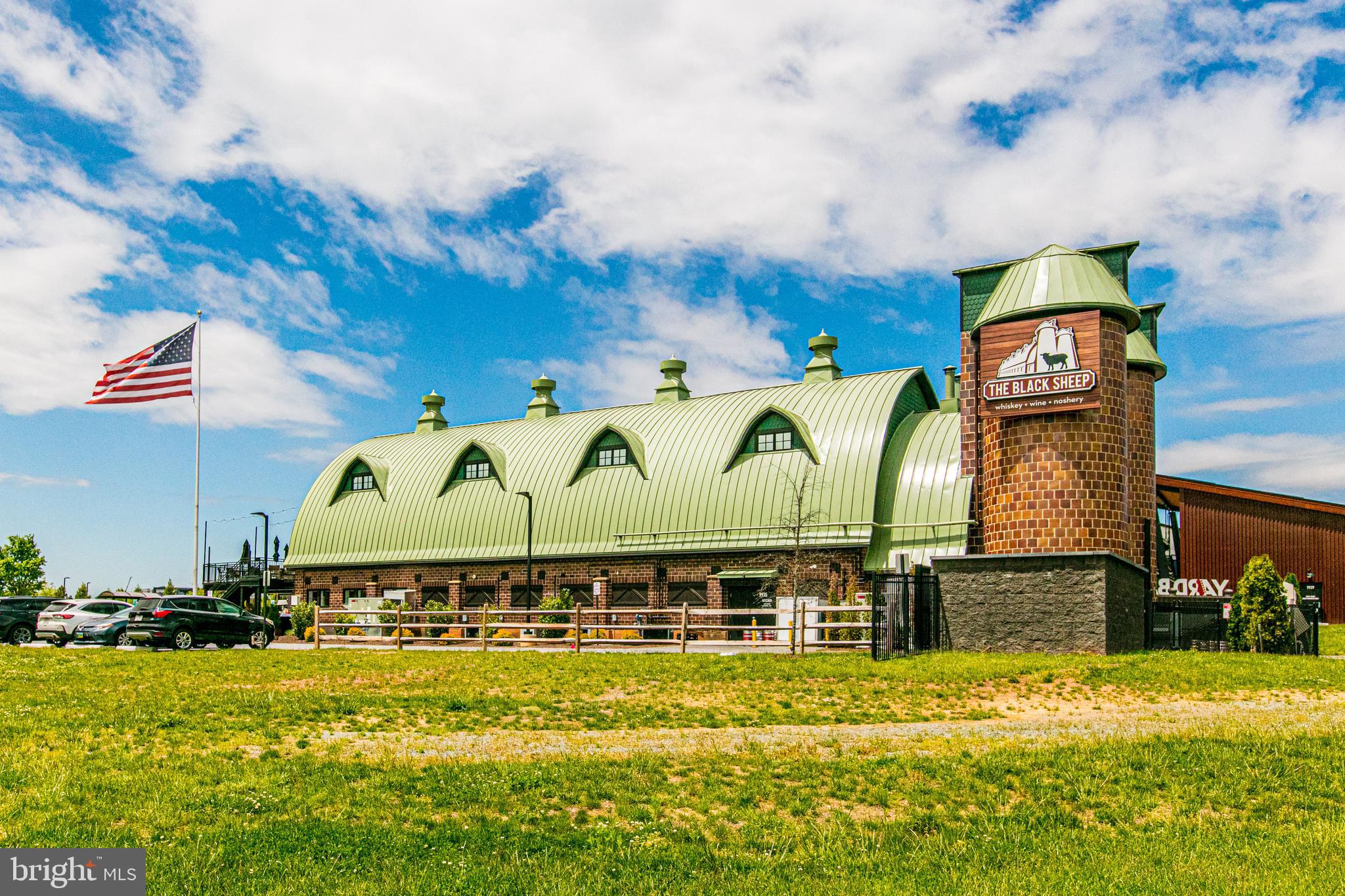 PEMBROOKE - Residential