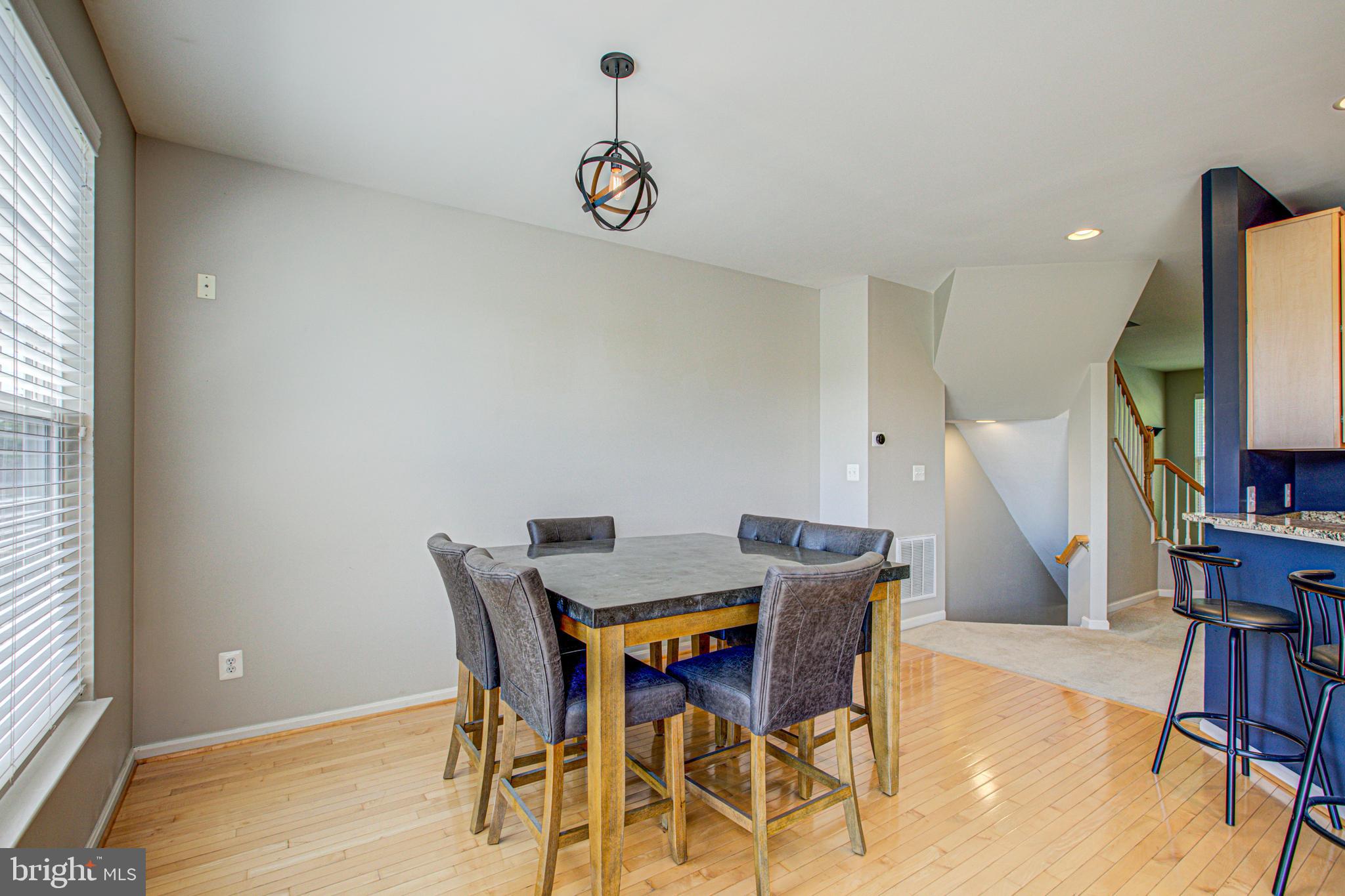 PEMBROOKE - Residential