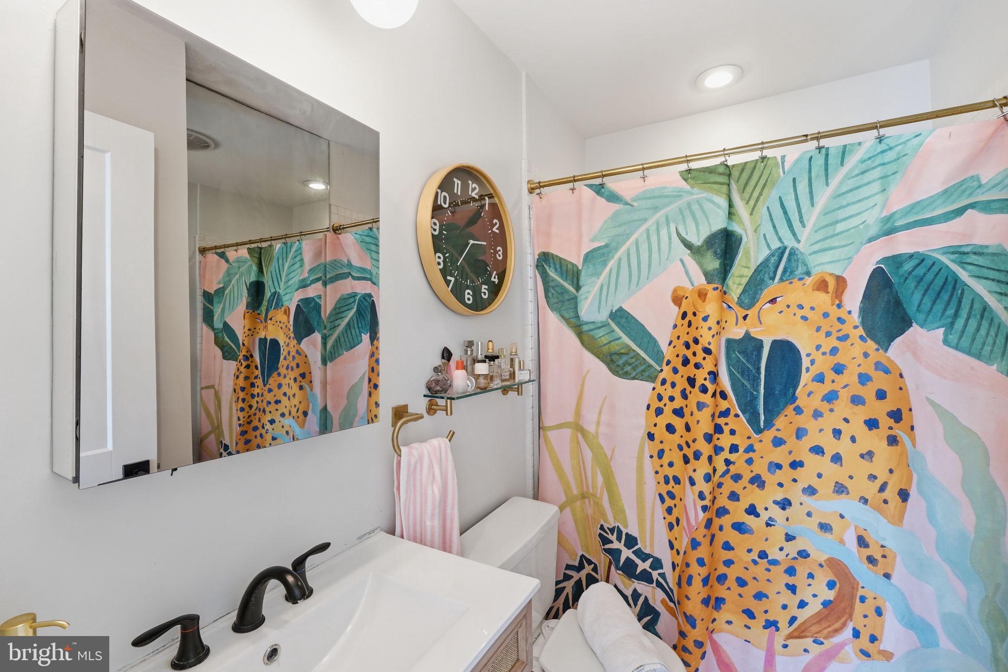 HAMLET PLACE - Residential