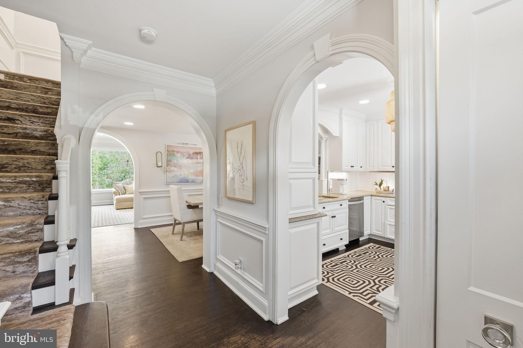 3523 HAMLET PLACE 501