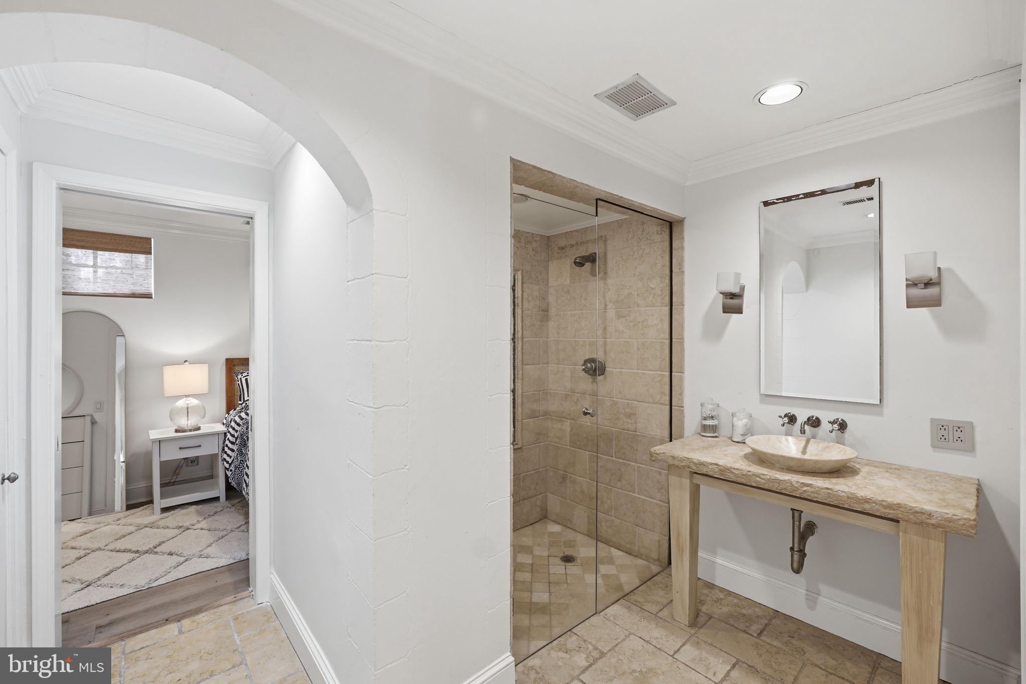 HAMLET PLACE - Residential