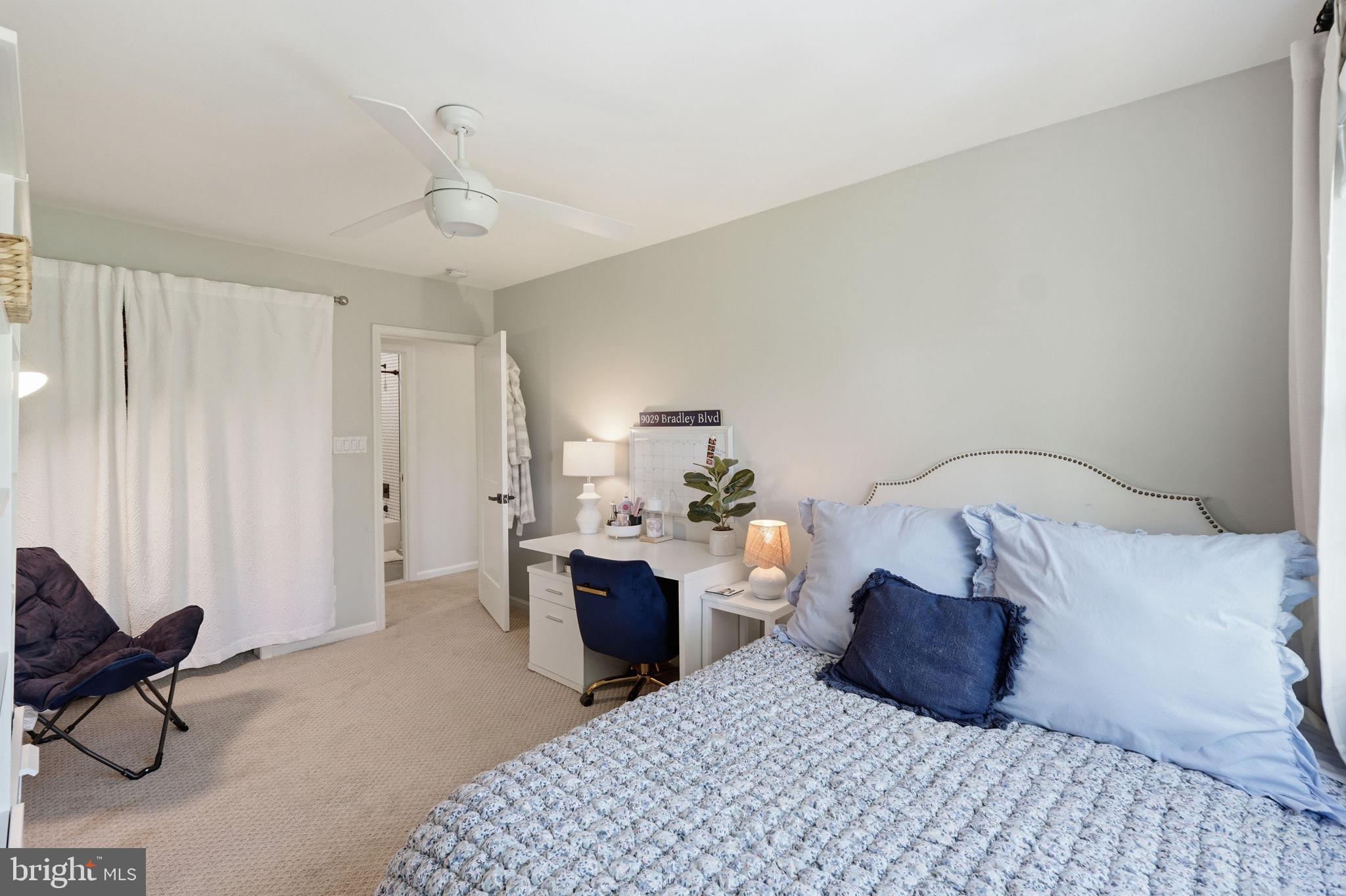 HAMLET PLACE - Residential