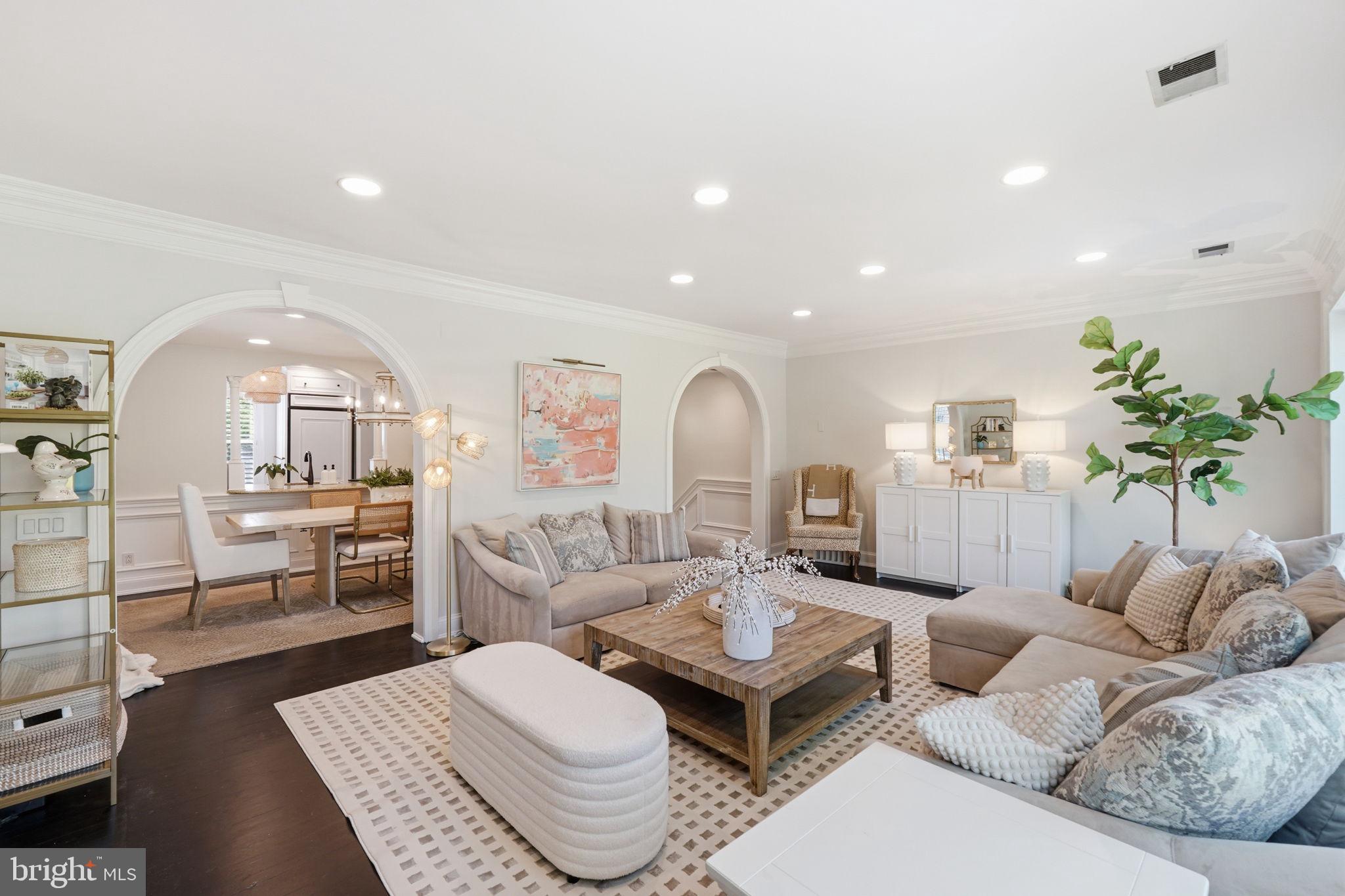 HAMLET PLACE - Residential