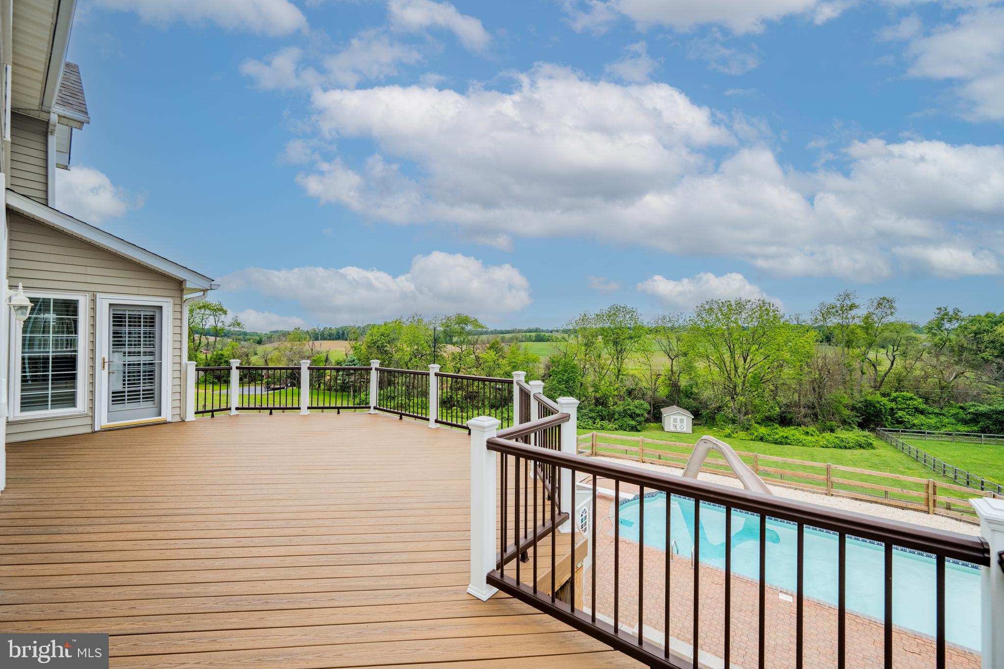 BREEZEWOOD ESTATES - Residential