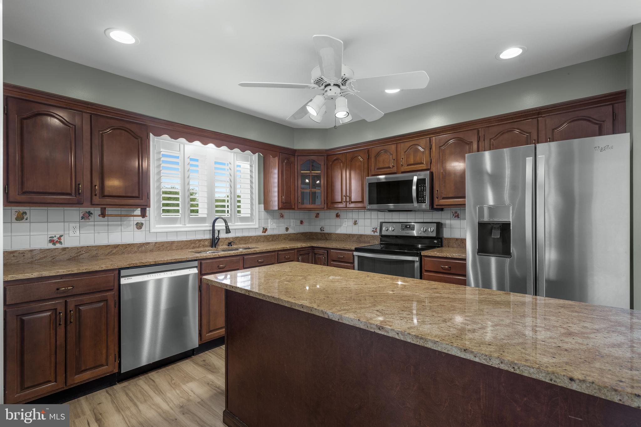 BREEZEWOOD ESTATES - Residential