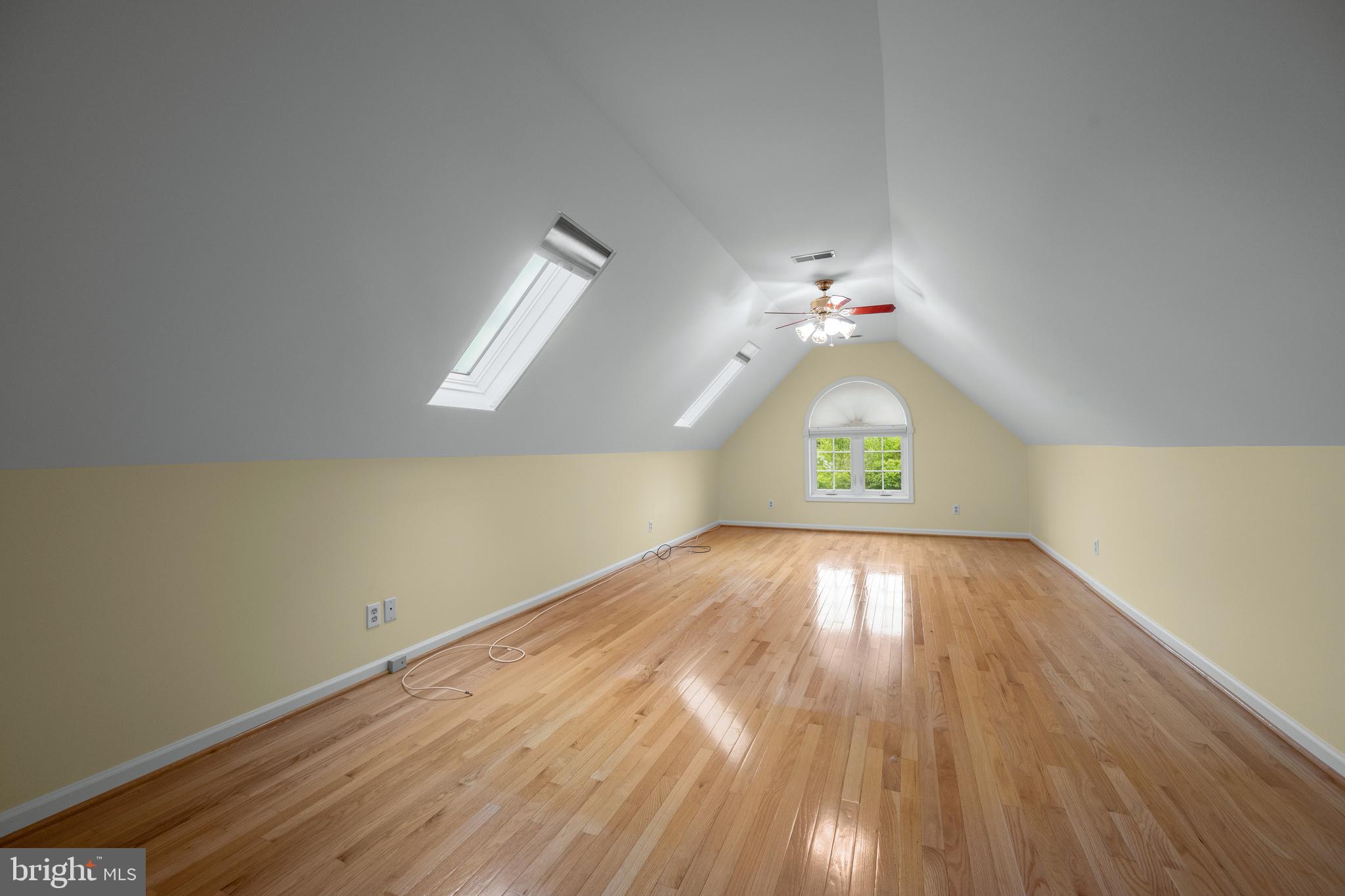 BREEZEWOOD ESTATES - Residential