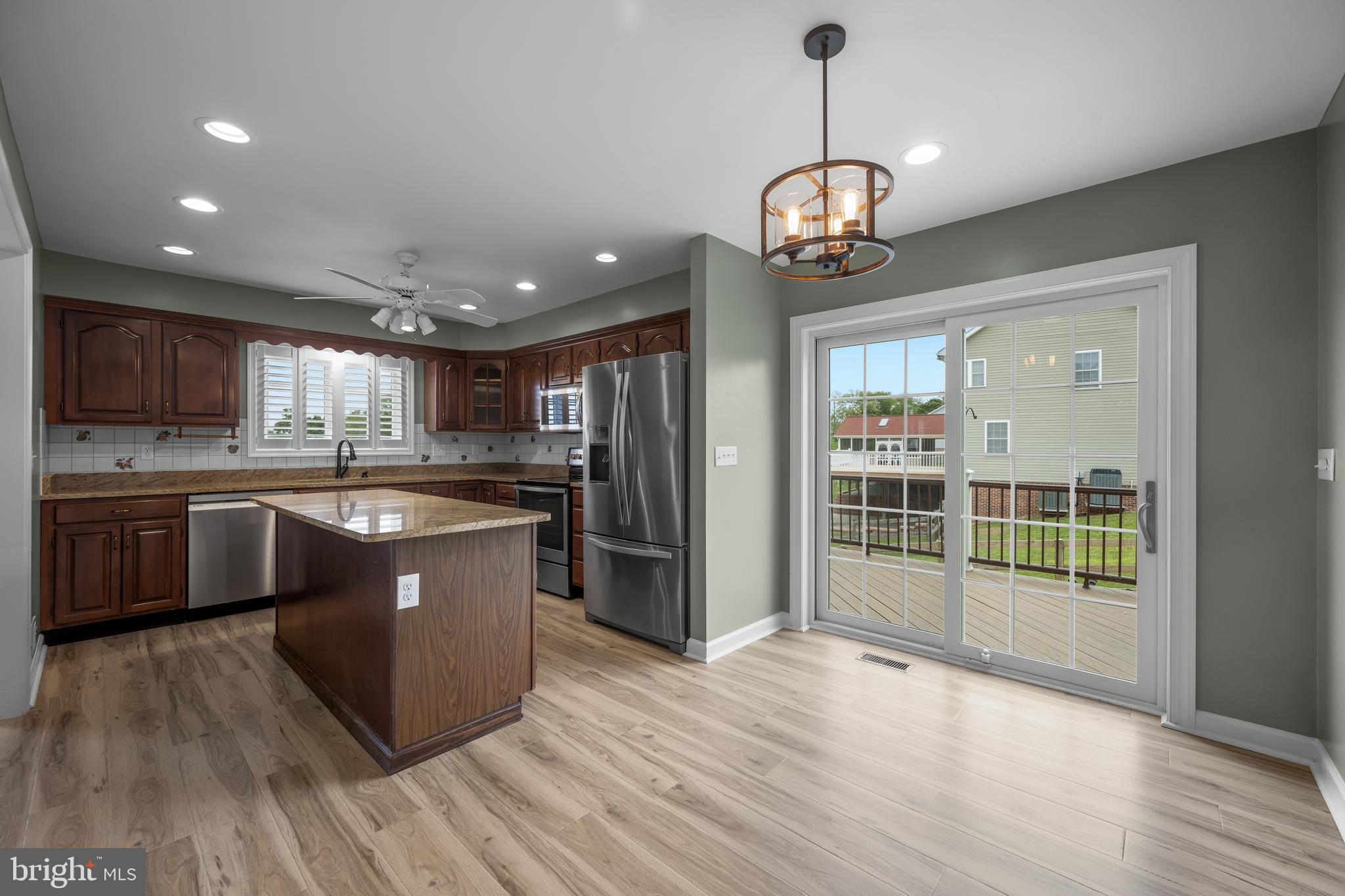BREEZEWOOD ESTATES - Residential