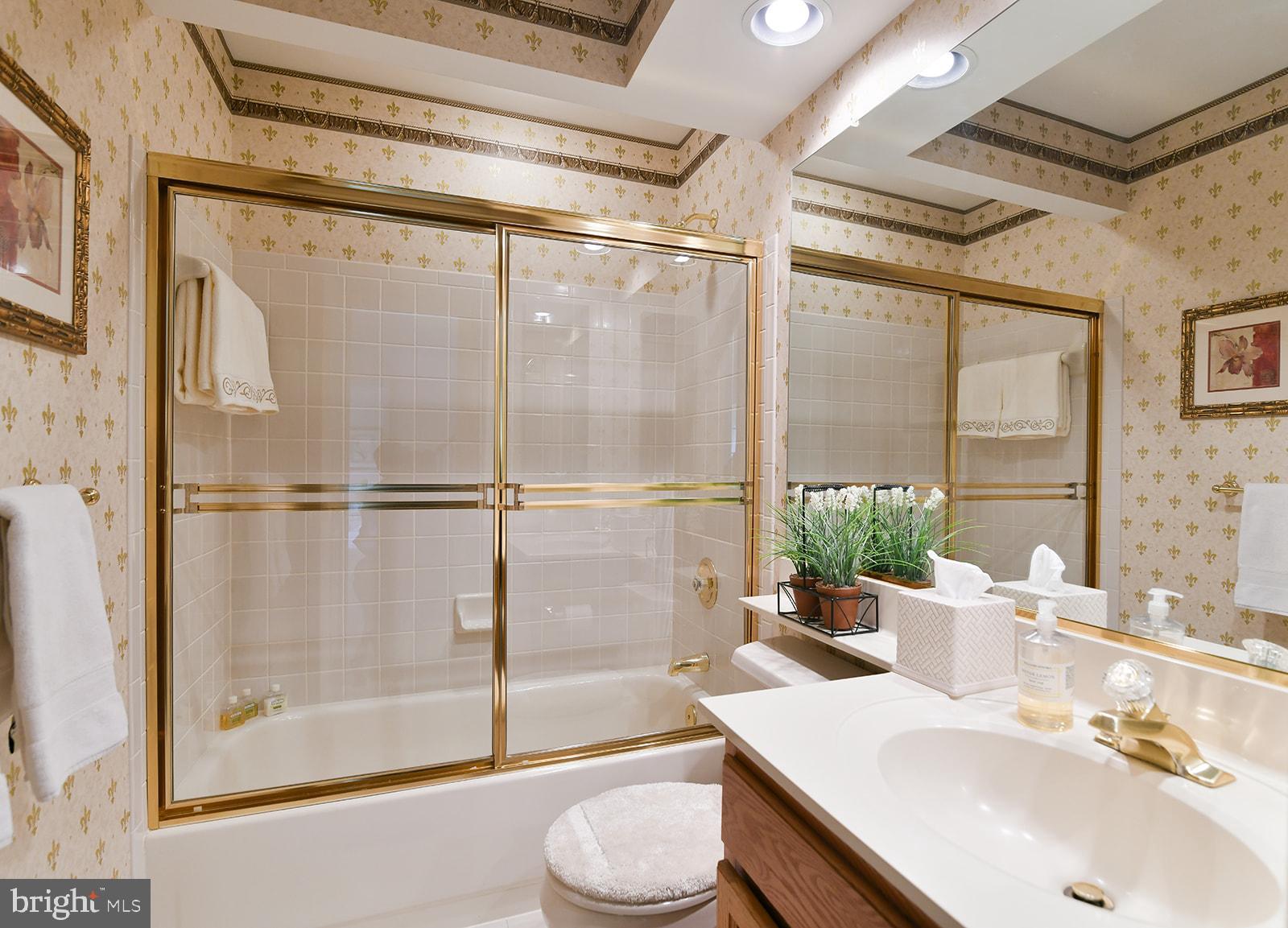 SHIPLEYS CHOICE - Residential