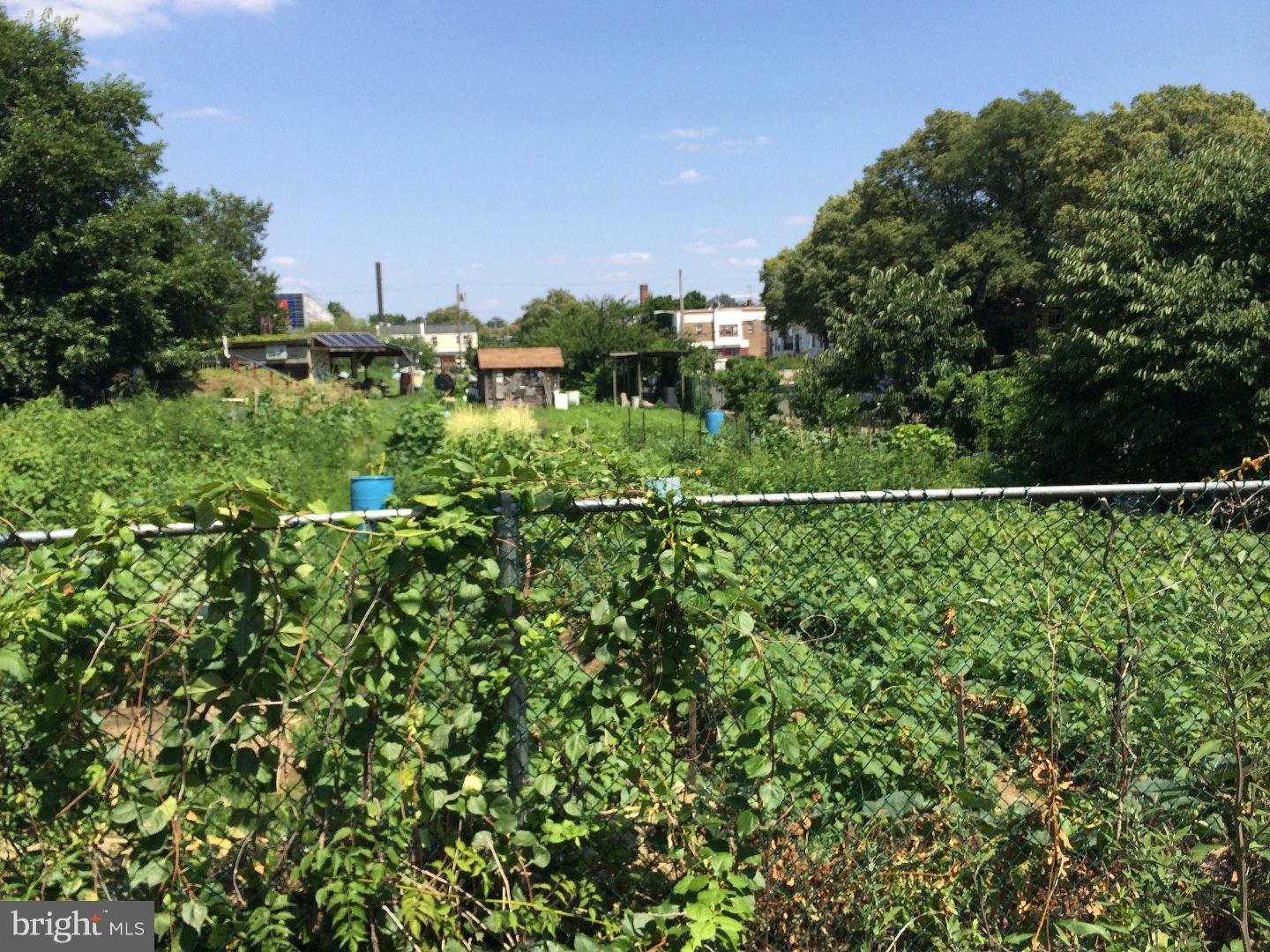PHILADELPHIA (WEST) - Residential