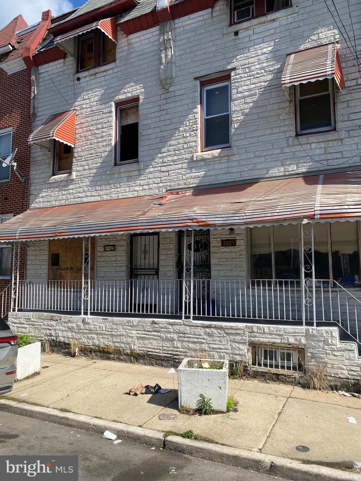 STRAWBERRY MANSION - Residential