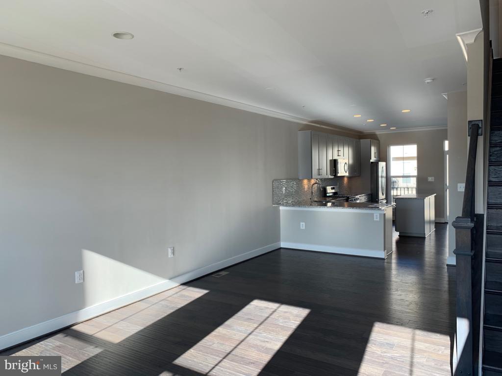 BRAMBLETON LANDBAY 2 - Residential Lease