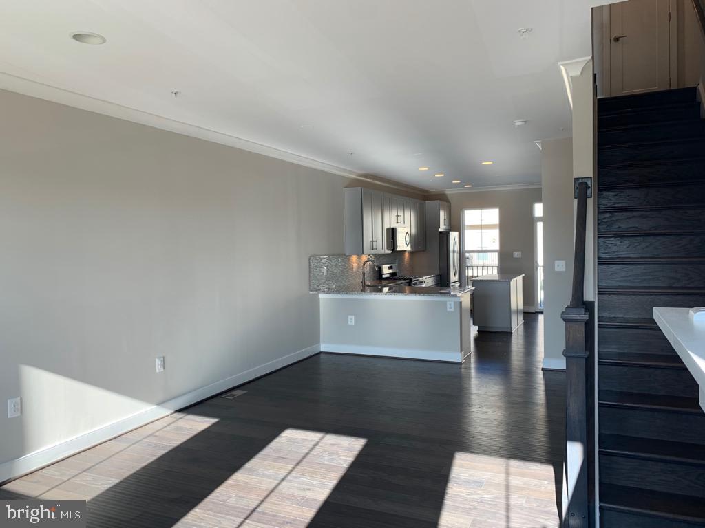 BRAMBLETON LANDBAY 2 - Residential Lease