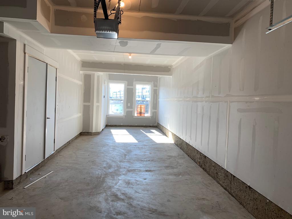 BRAMBLETON LANDBAY 2 - Residential Lease