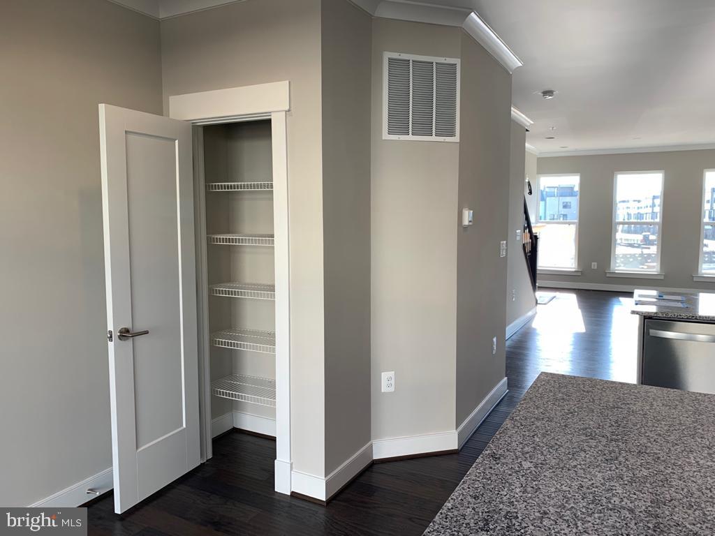 BRAMBLETON LANDBAY 2 - Residential Lease