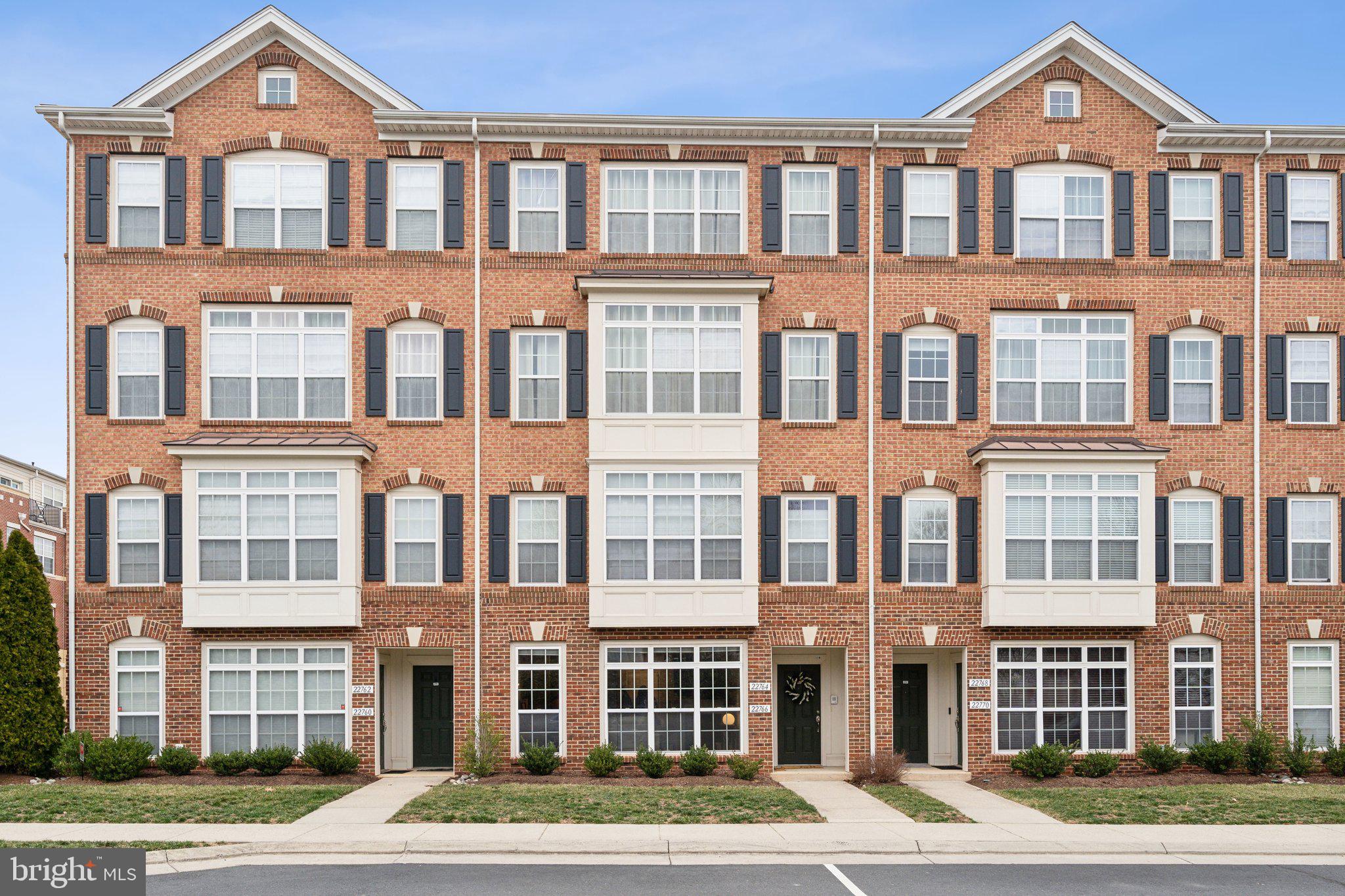 RESIDENCES AT BRAMBLETON - Residential Lease