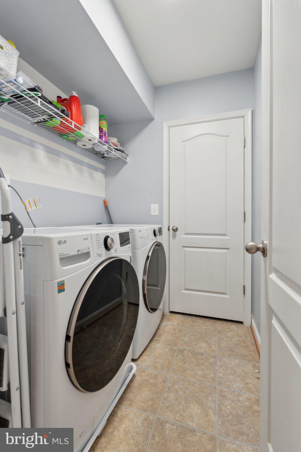 RESIDENCES AT BRAMBLETON - Residential Lease