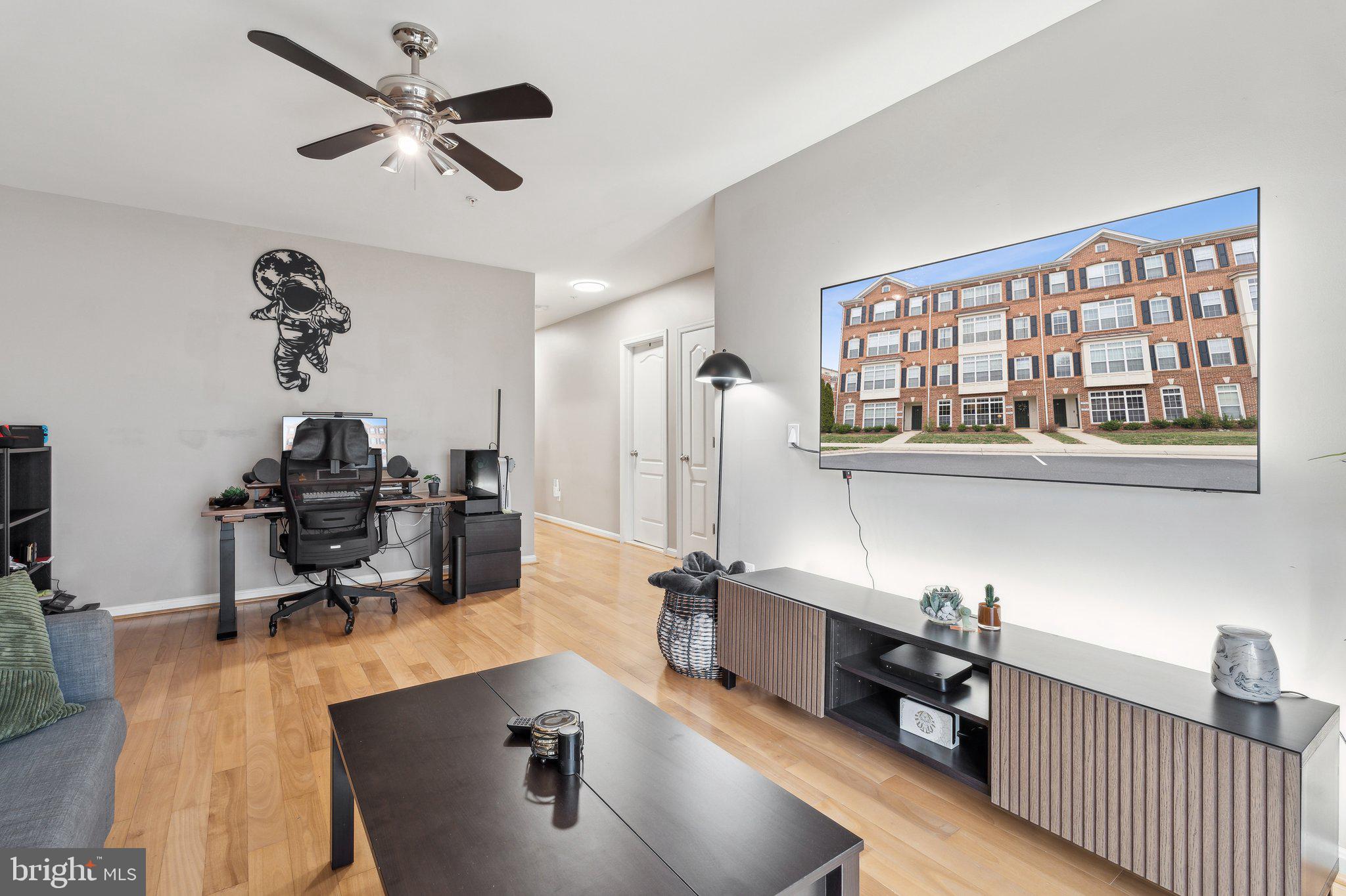 RESIDENCES AT BRAMBLETON - Residential Lease