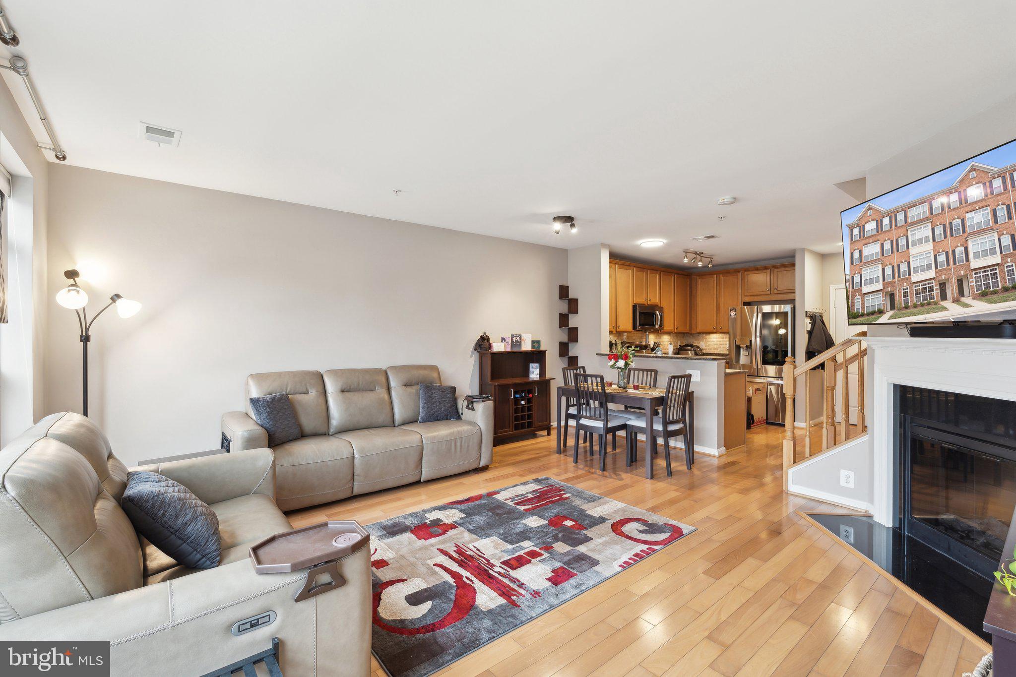 RESIDENCES AT BRAMBLETON - Residential Lease