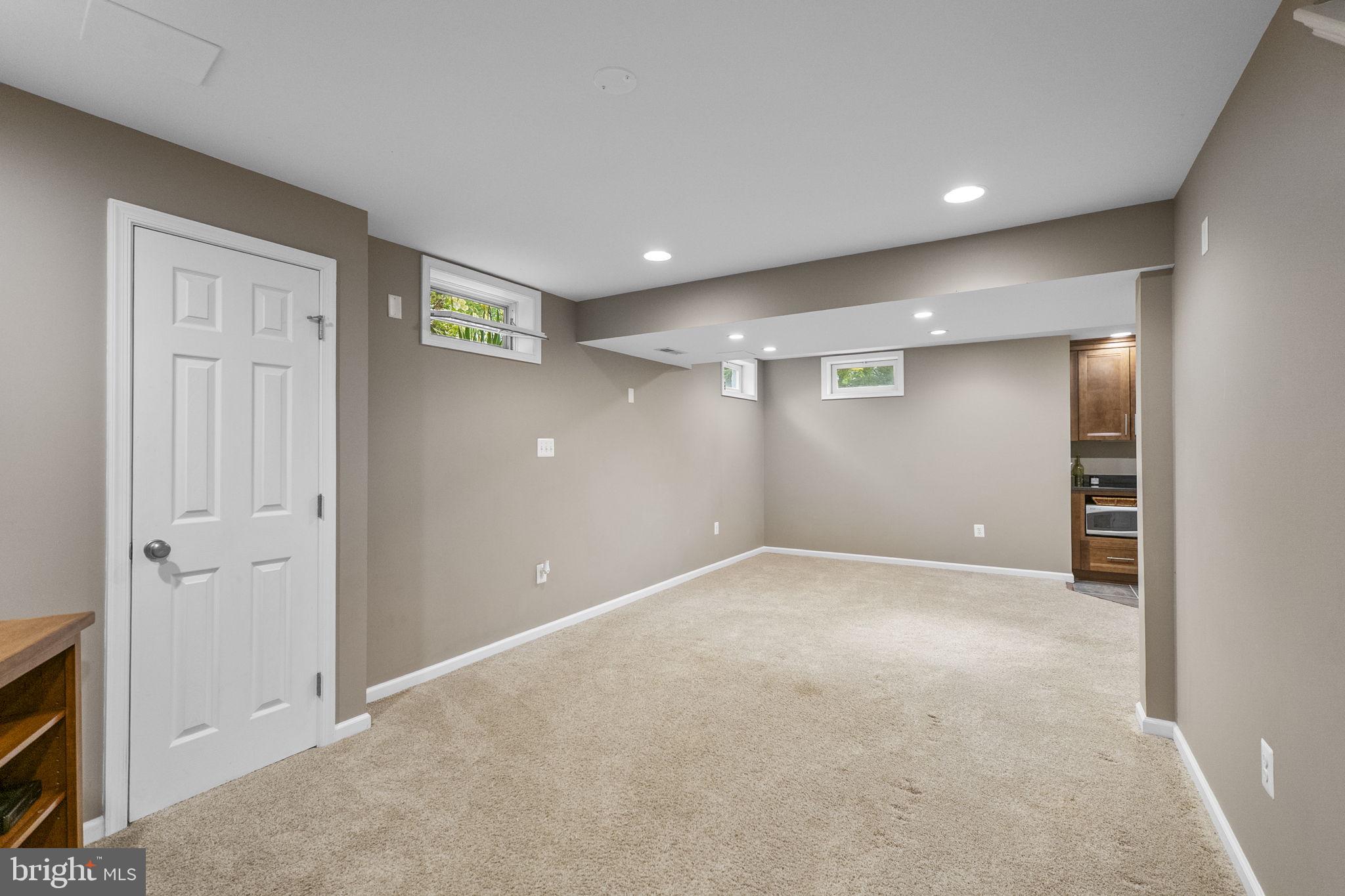 KINGSVIEW RIDGE - Residential