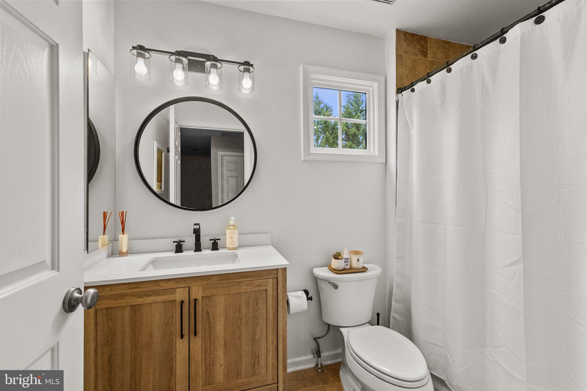 KINGSVIEW RIDGE - Residential