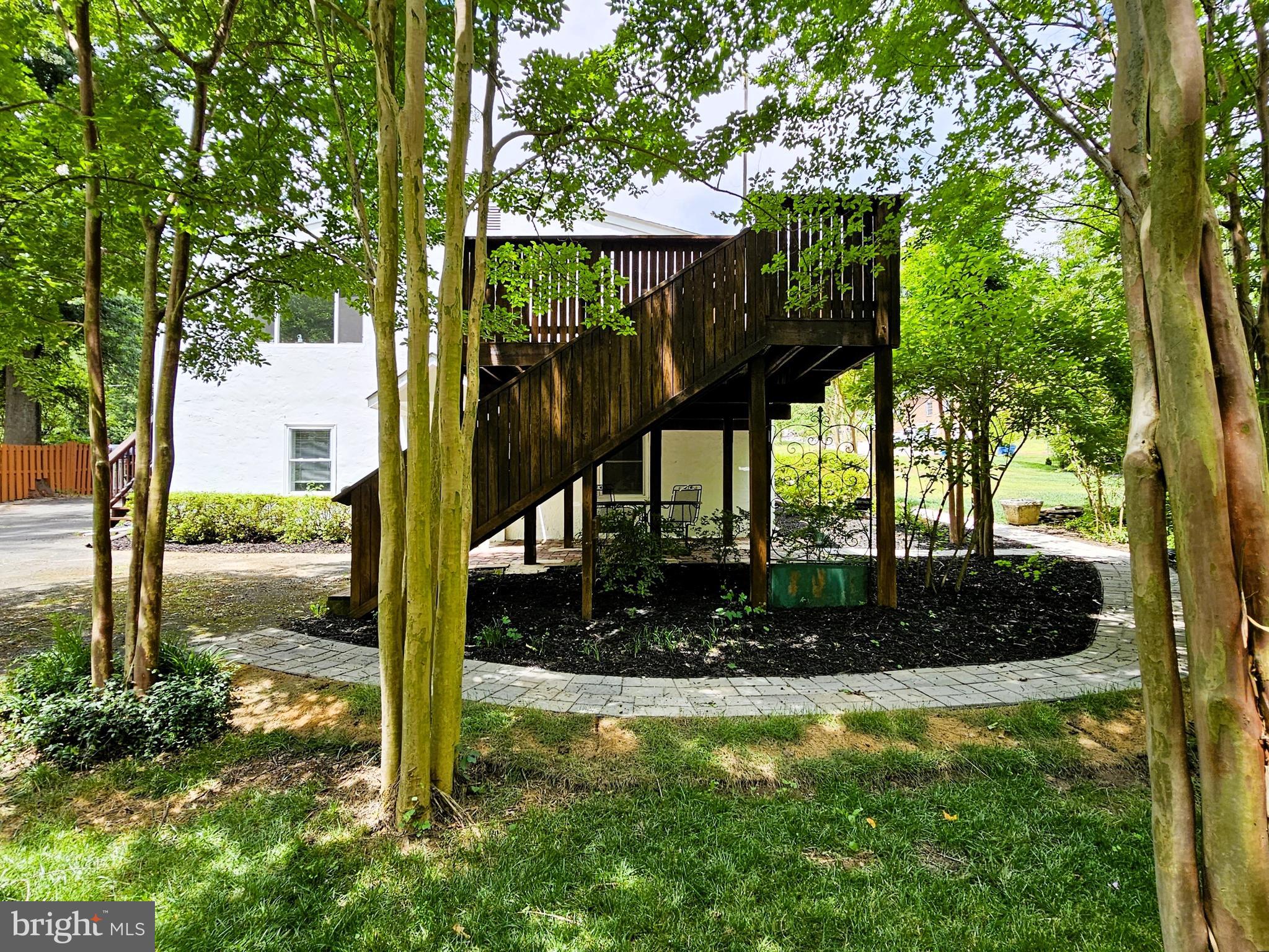 WEYANOKE - Residential Lease