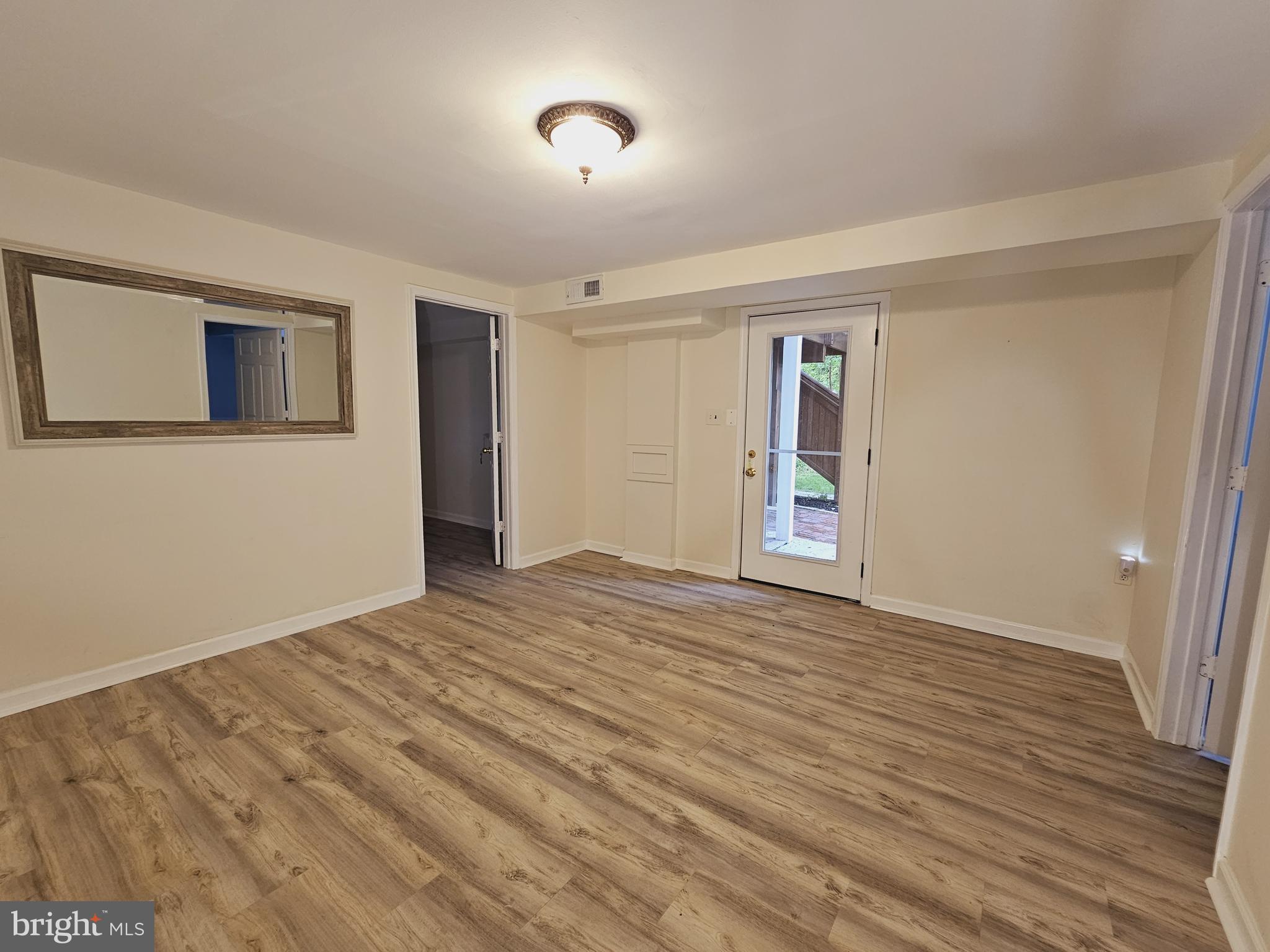 WEYANOKE - Residential Lease