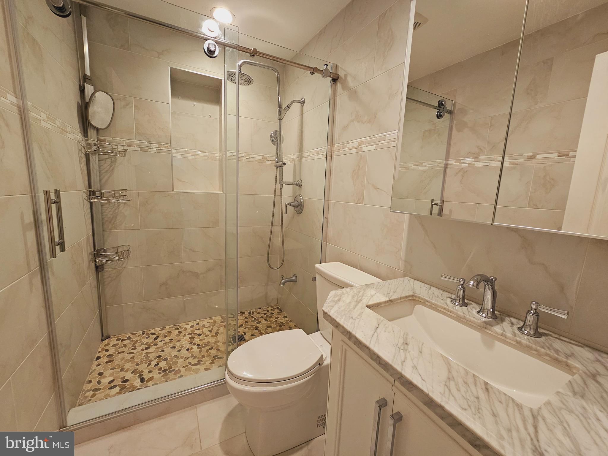 WEYANOKE - Residential Lease