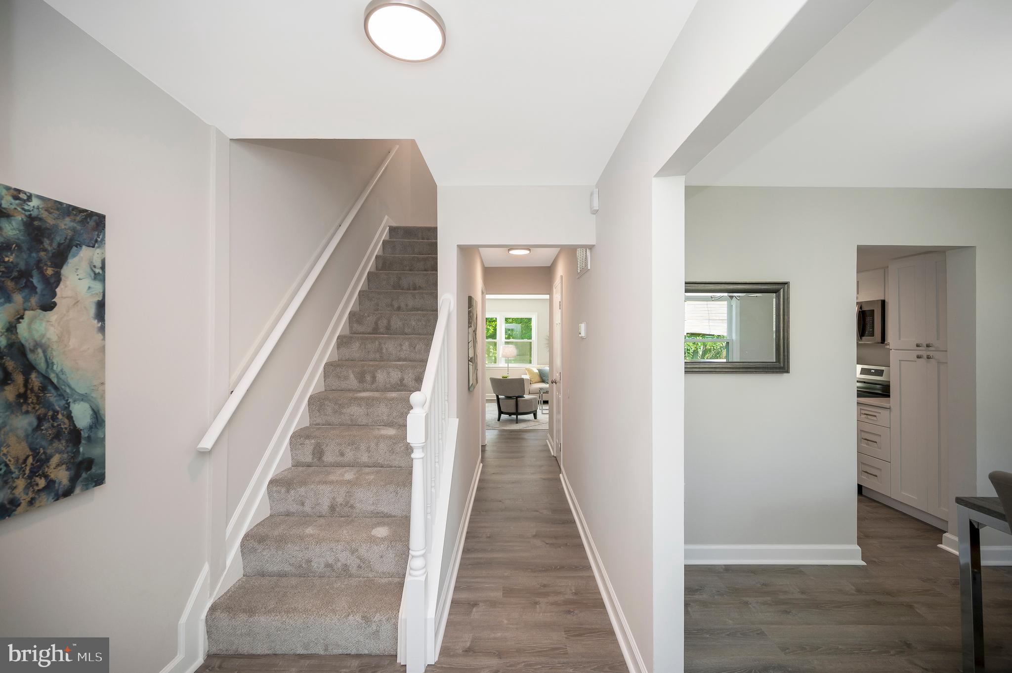 VILLAGE GATE - Residential