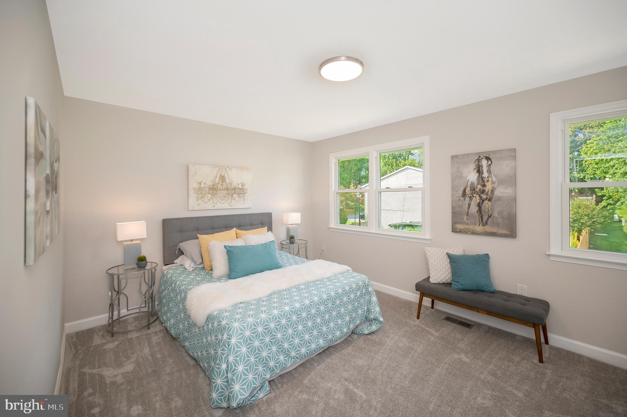 VILLAGE GATE - Residential