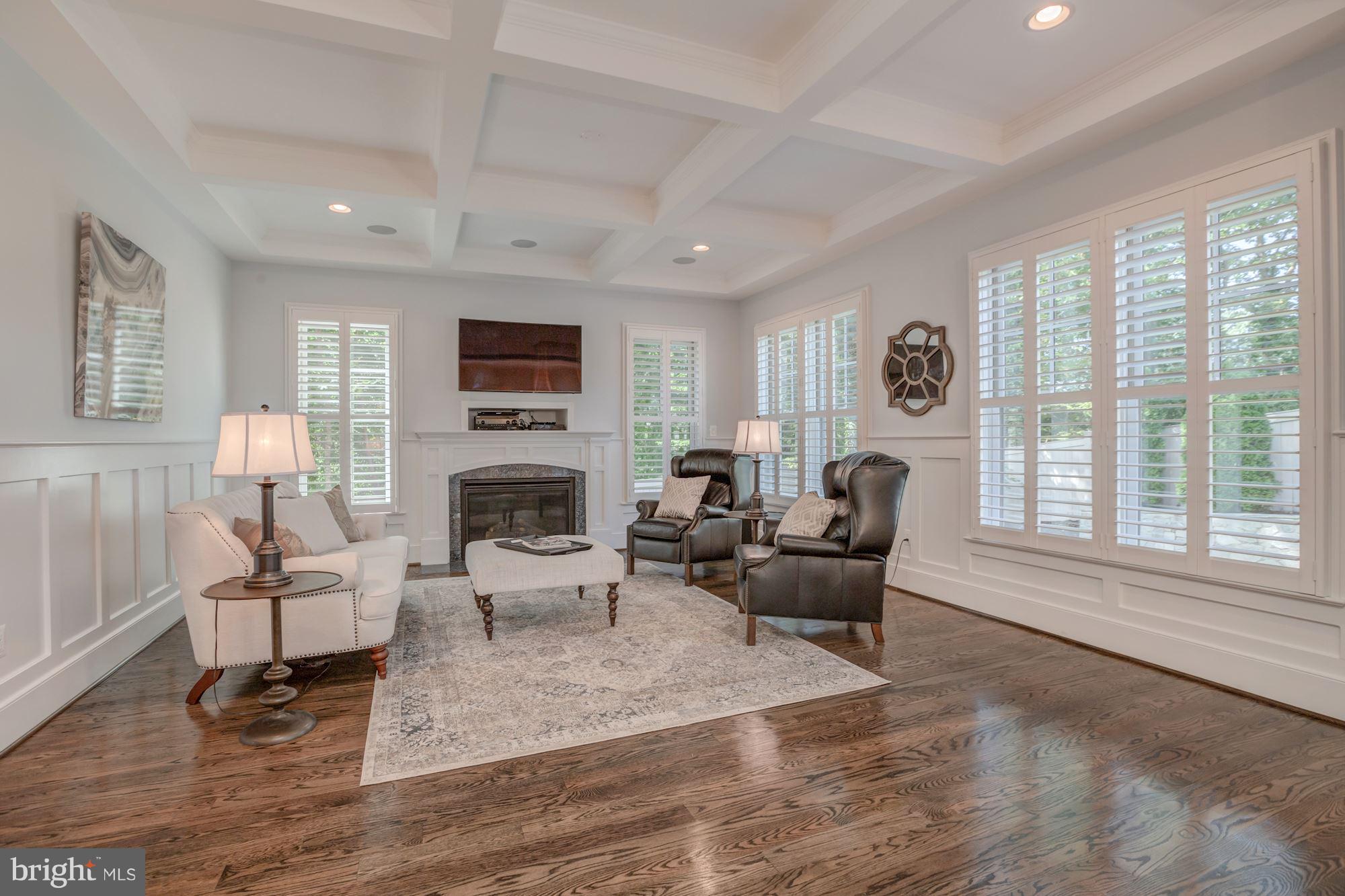 BERKSHIRE OAKWOOD - Residential