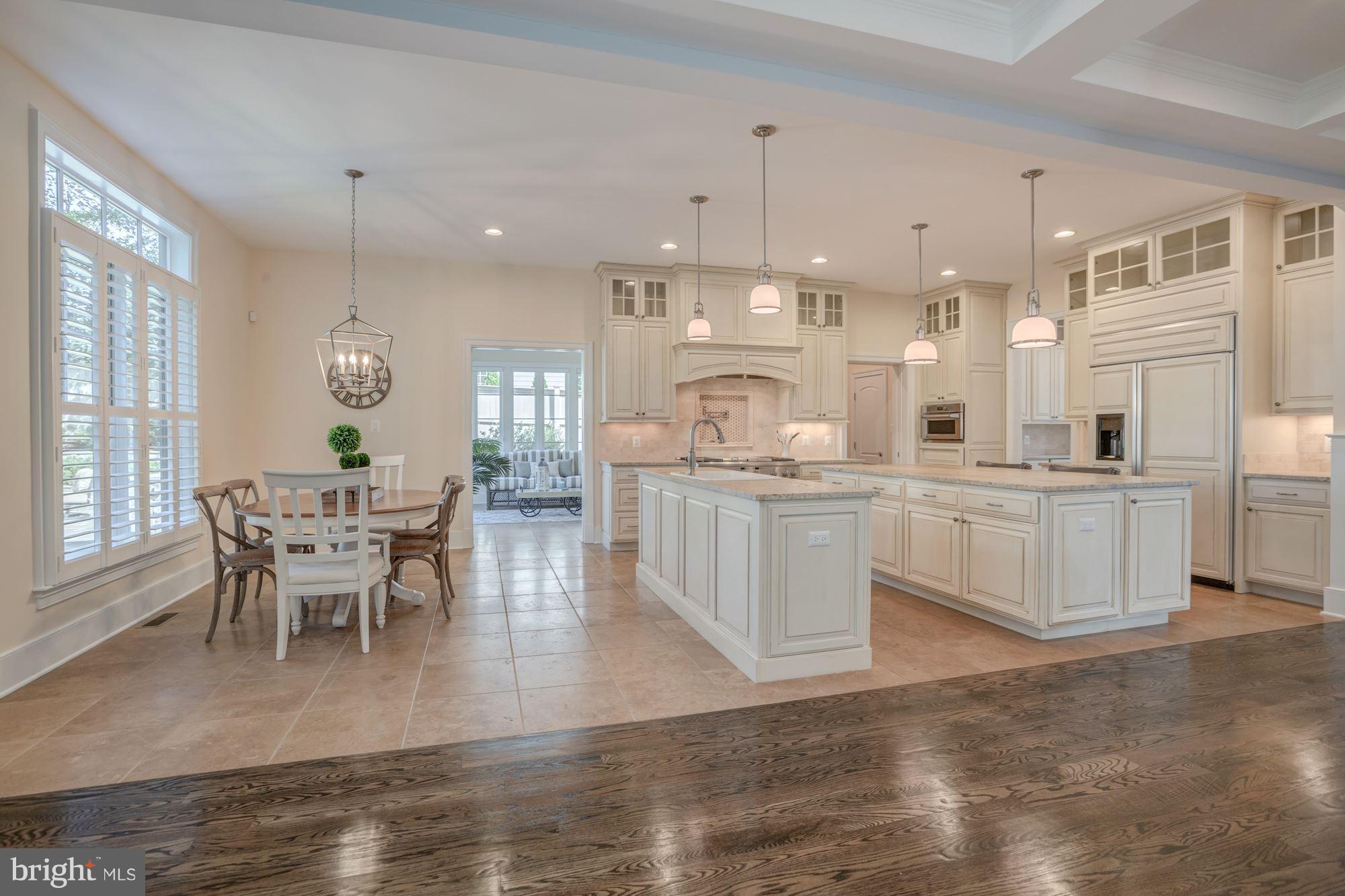 BERKSHIRE OAKWOOD - Residential