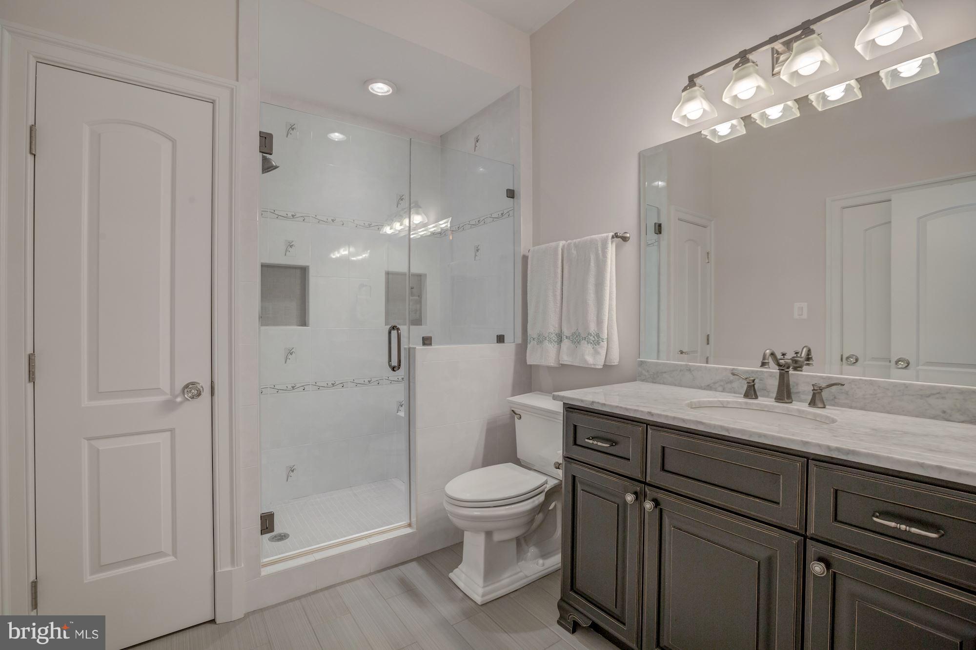 BERKSHIRE OAKWOOD - Residential